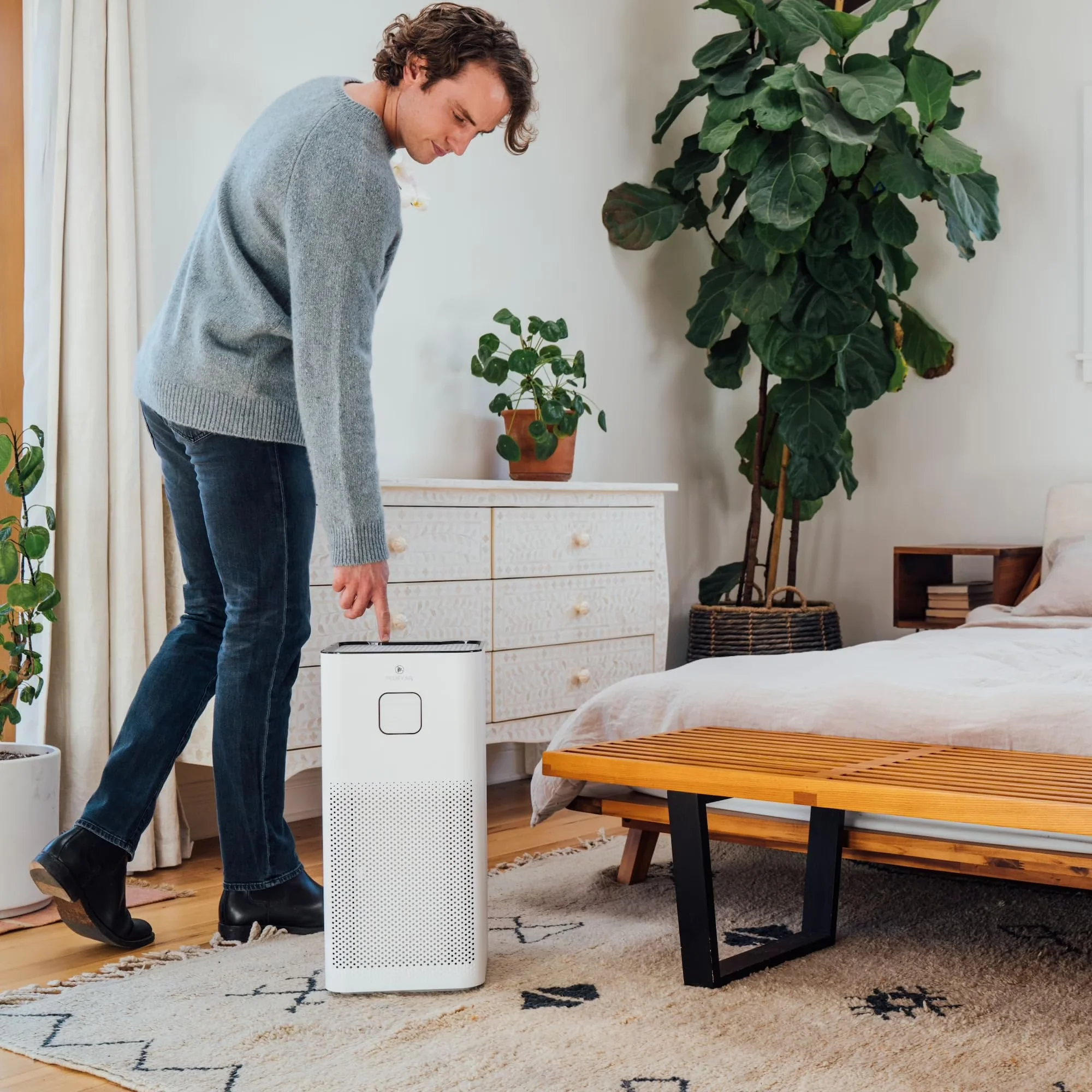 Compact Air Purifier with Filter Change Indicator - White H13 - Residential Grade Model E3A95B