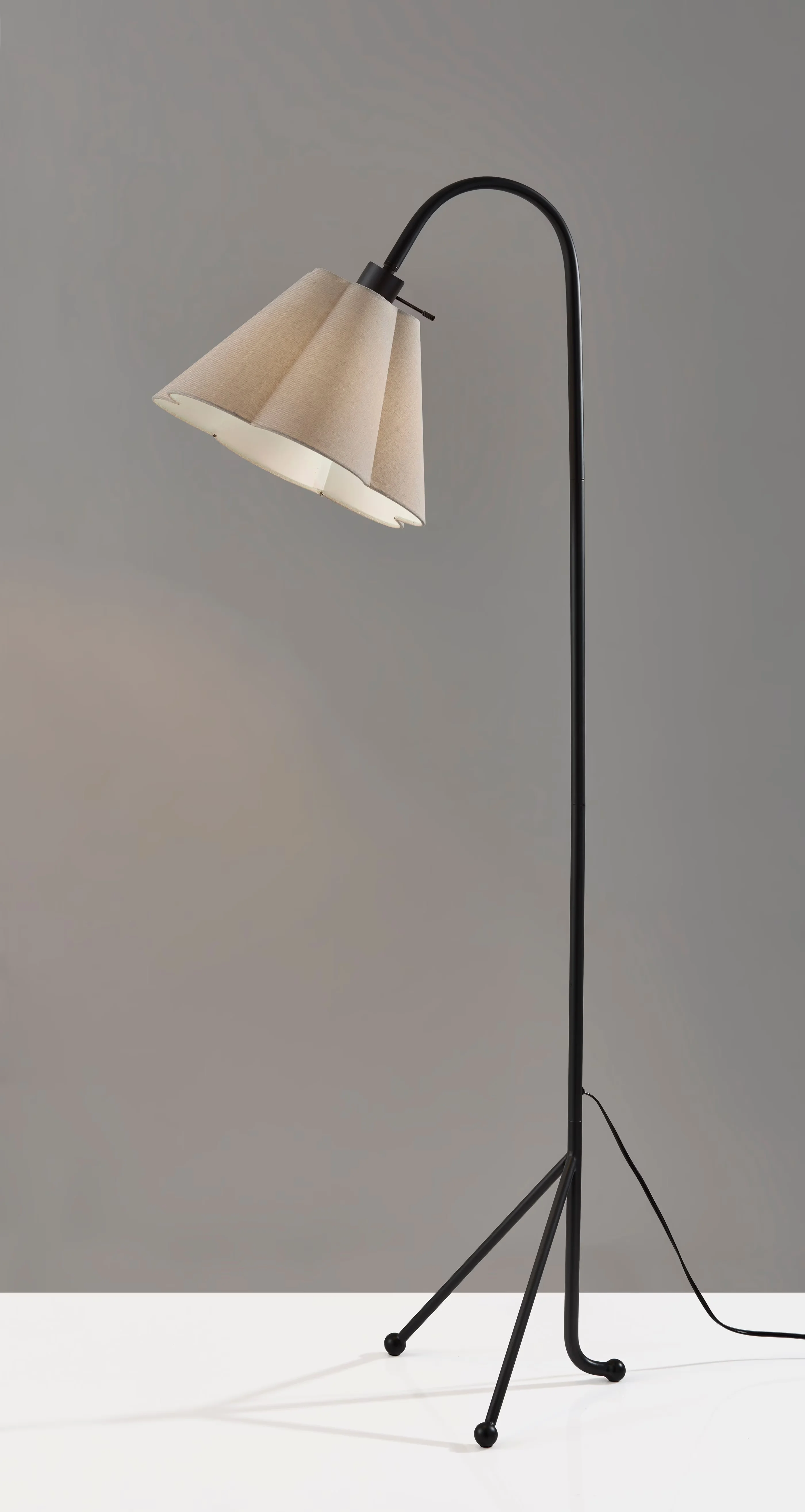 Floor Lamp Professional with Modern, Task Lamps, Kendra 62" Black Tripod - Linen Fabric Black Model B7C8B3