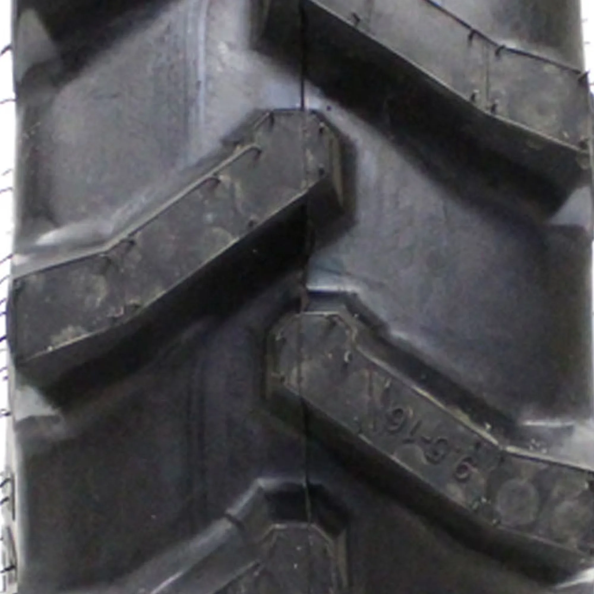 Versatile Farm And Tractor Tire with Fits Multiple Makes And Models - Black Model 1E3B8A