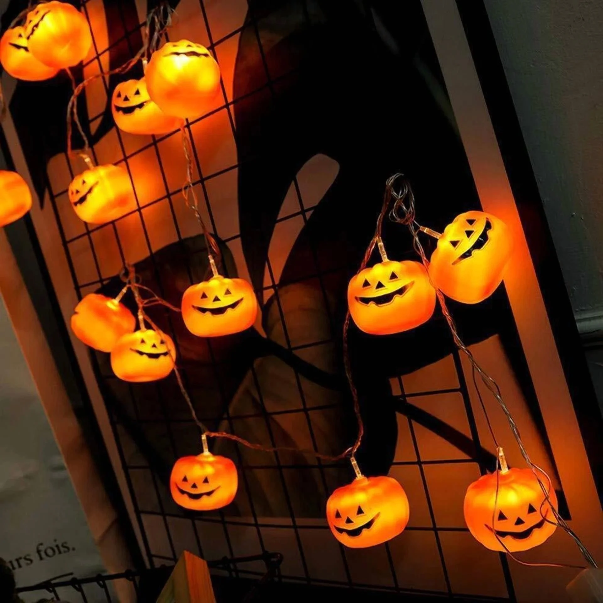 Classic Novelty Light with LED, Easy to use and practical for everyone. - Orange Model 54E1AA