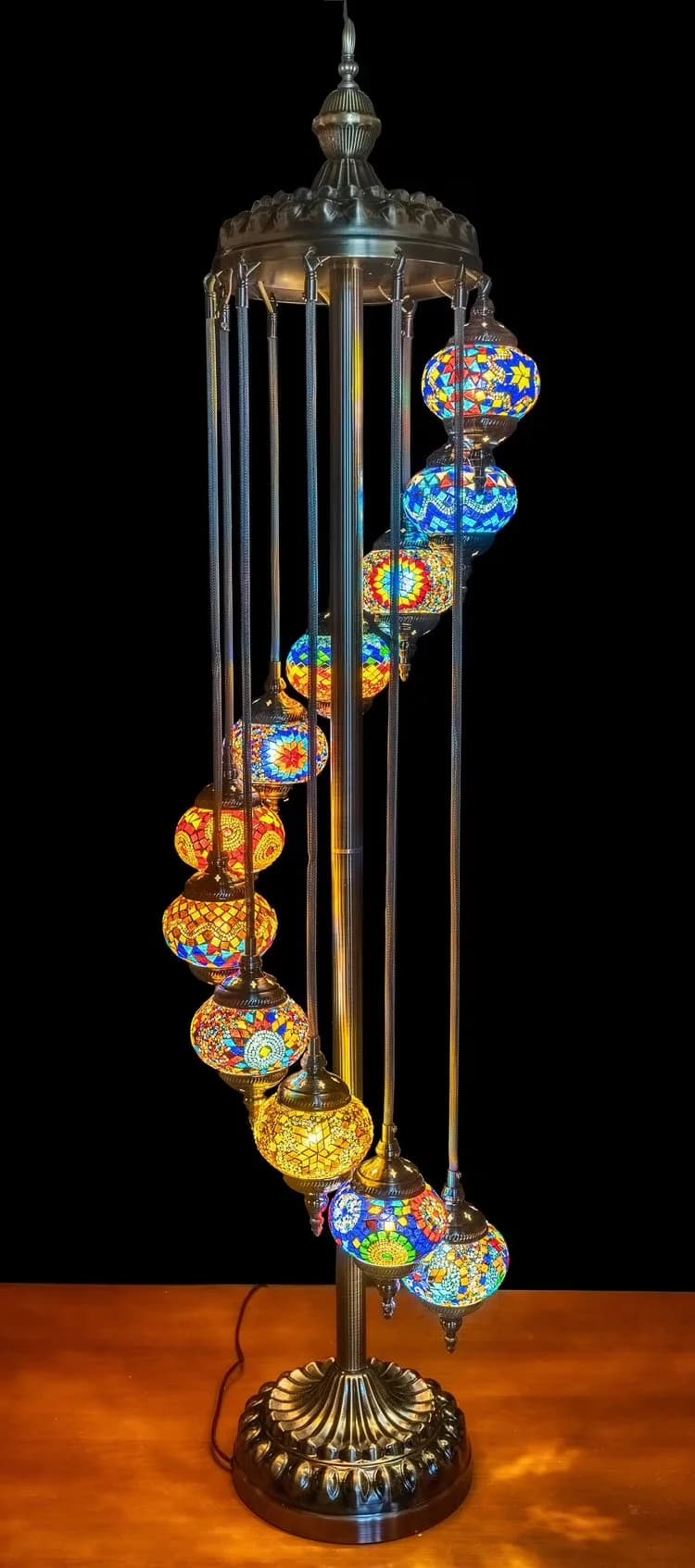 Versatile Floor Lamp with LED, Energy Efficient, Modern - Multicolor Metal Model 71B37C