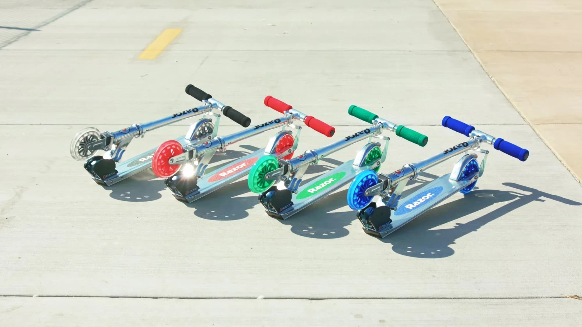Scooter Premium with Compact, Lightweight, Portable - Aluminum, Foam Silver Model D4A681