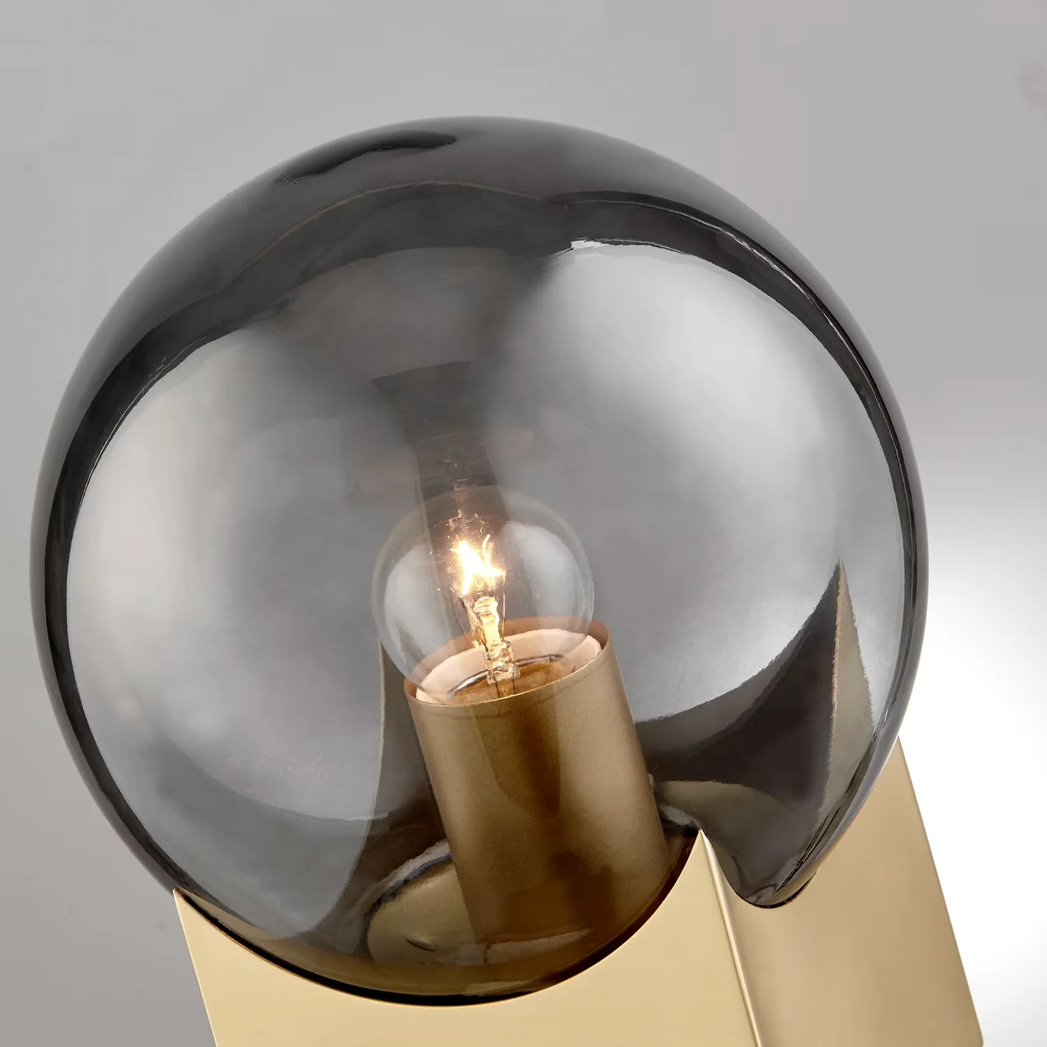 Stylish Table Lamp with Incandescent, Modern, Country Of Origin:China Vietnam - Gold Glass Model BB64BD