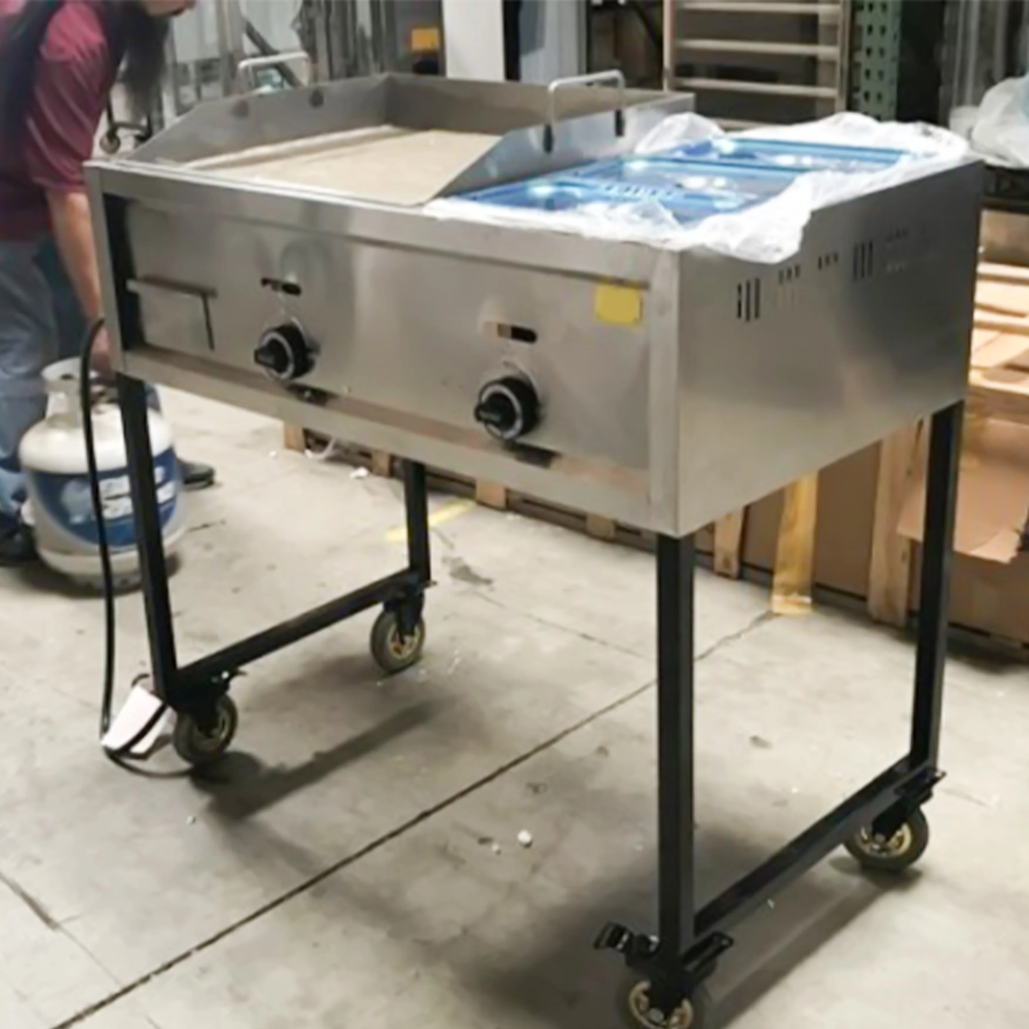 Reliable Flat Top Grill with Portable, User-friendly, 41-Inch 2-Burner Commercial Taco Griddle - Model 6F5789