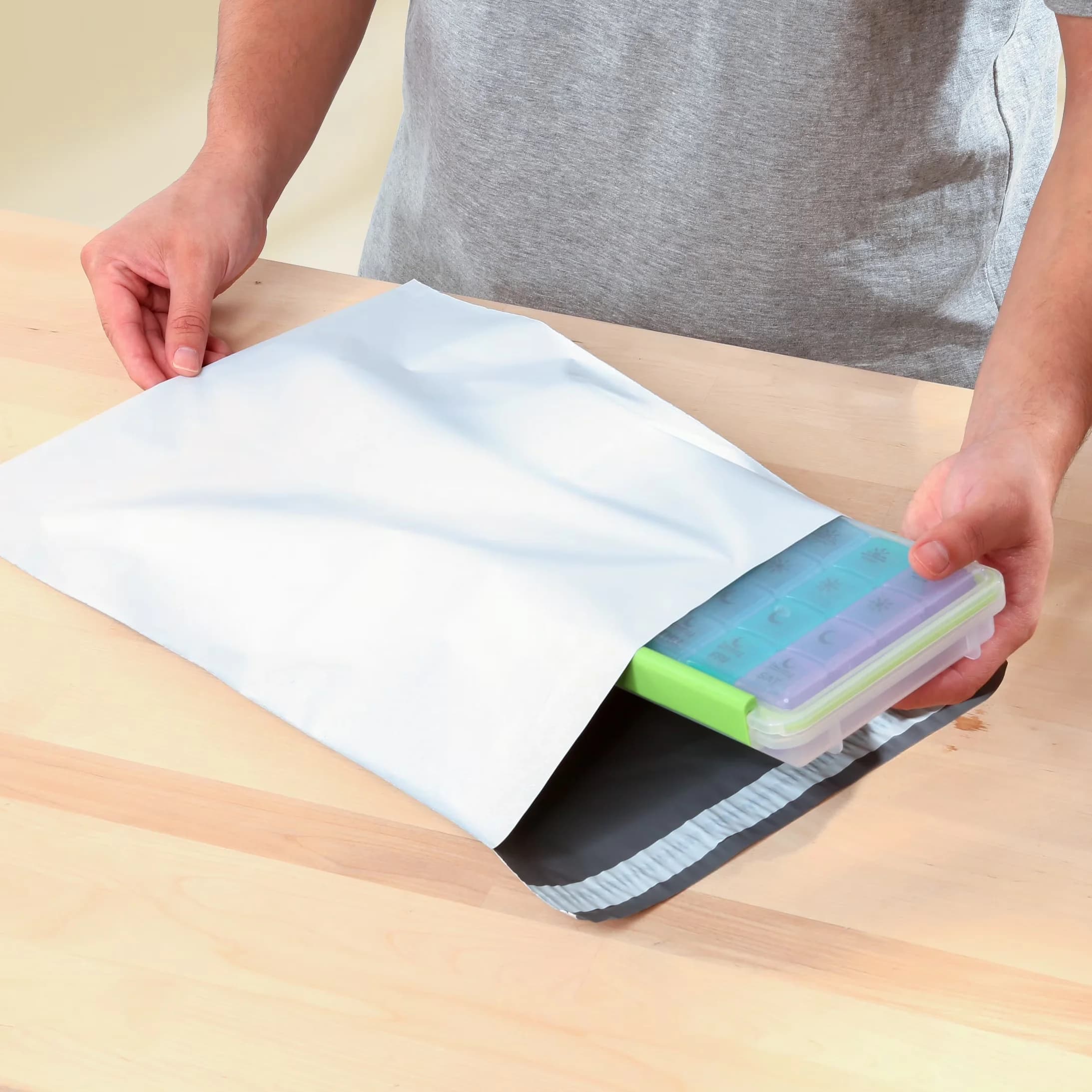 Premium Moving with White, Self-Seal Poly Mailers, #5 size, 12 in. x 15.5 in. - Poly White Model A98991