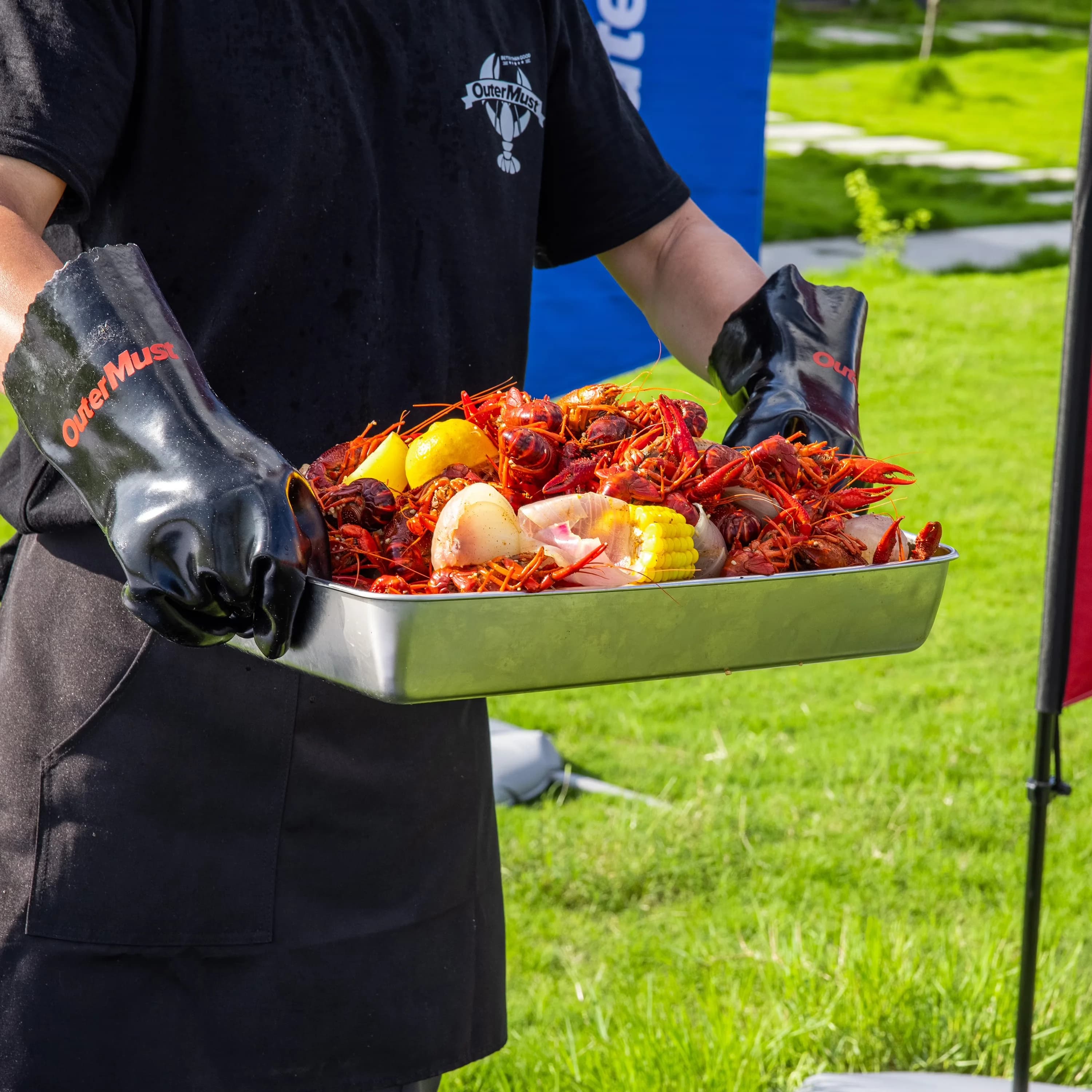Durable Outdoor Fryer with 110000 BTU, Adjustable Regulator, 110000 BTU Aluminum Crawfish Boiler - Silver Aluminum, Steel, Stainless... Model 5E8346