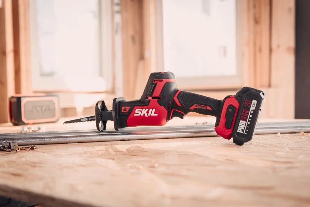 Power Saw Stylish with Battery, 20V - RS5825B-10 - Ergonomic Design Model C34AC5