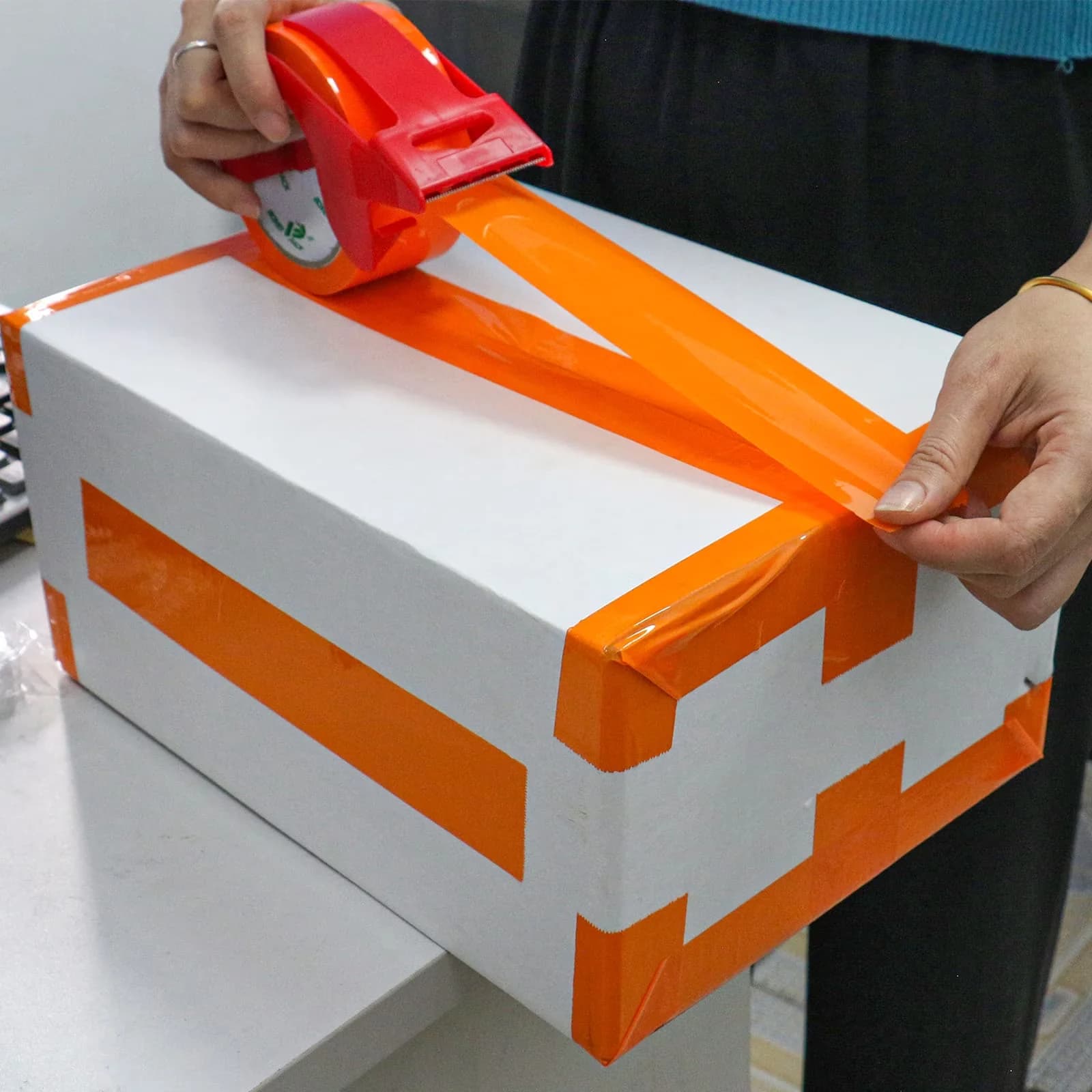 Moving Innovative with 2 Refill Rolls, Orange Packing Tape, Dispenser - Orange Bopp Film Model 9D1857