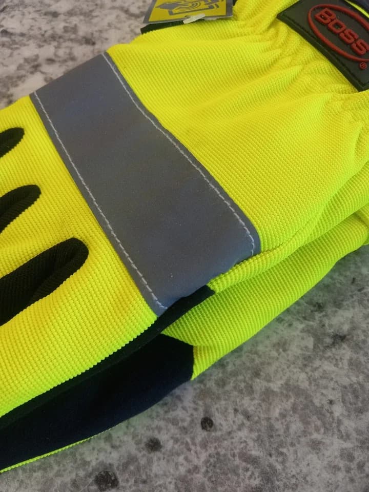 Modern Protective Equipment - Yellow L High - Space-Saving Design Model BEE87E