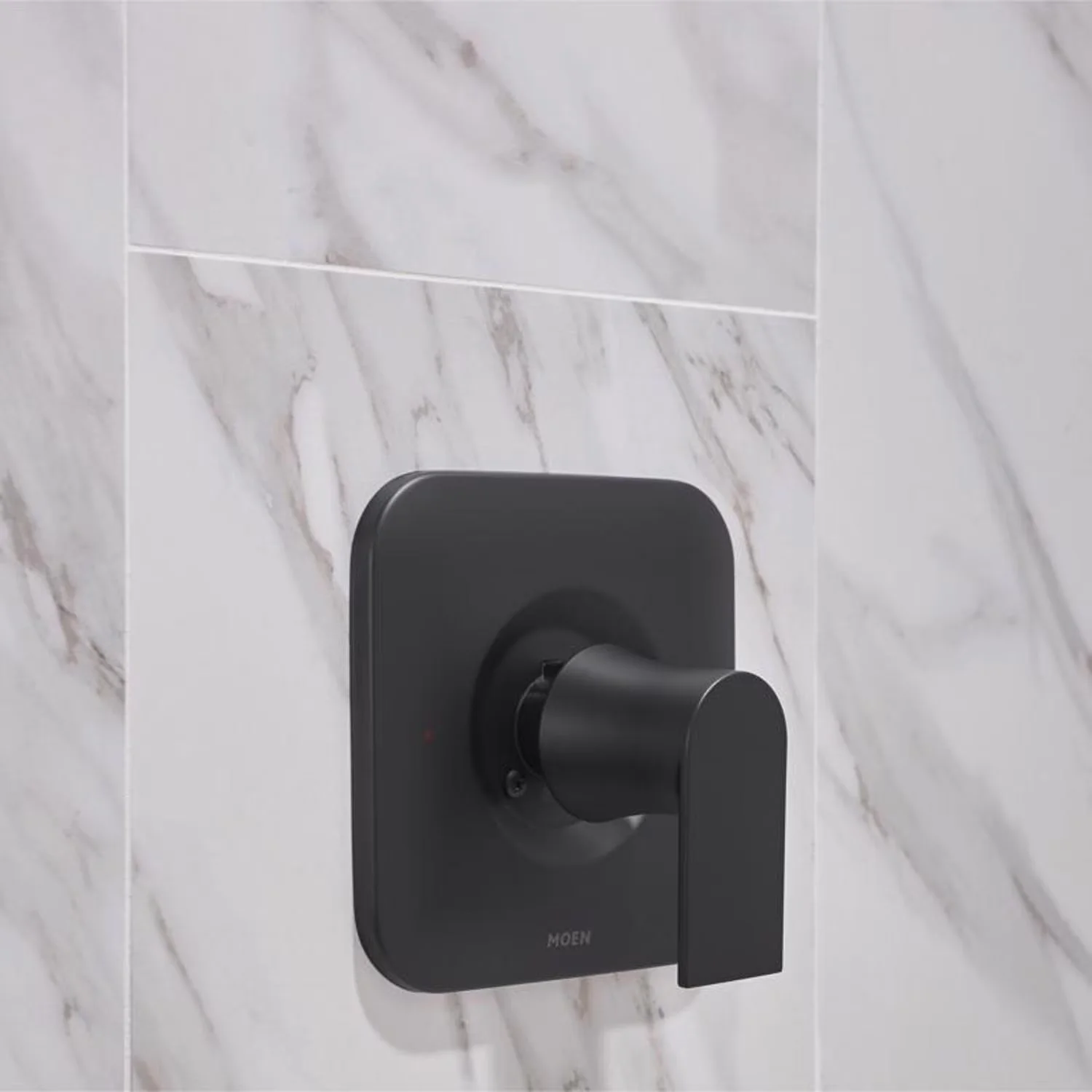 Shower Head Modern with With Handle, Shower Head Shape: Square - Metal Black Model 595E63