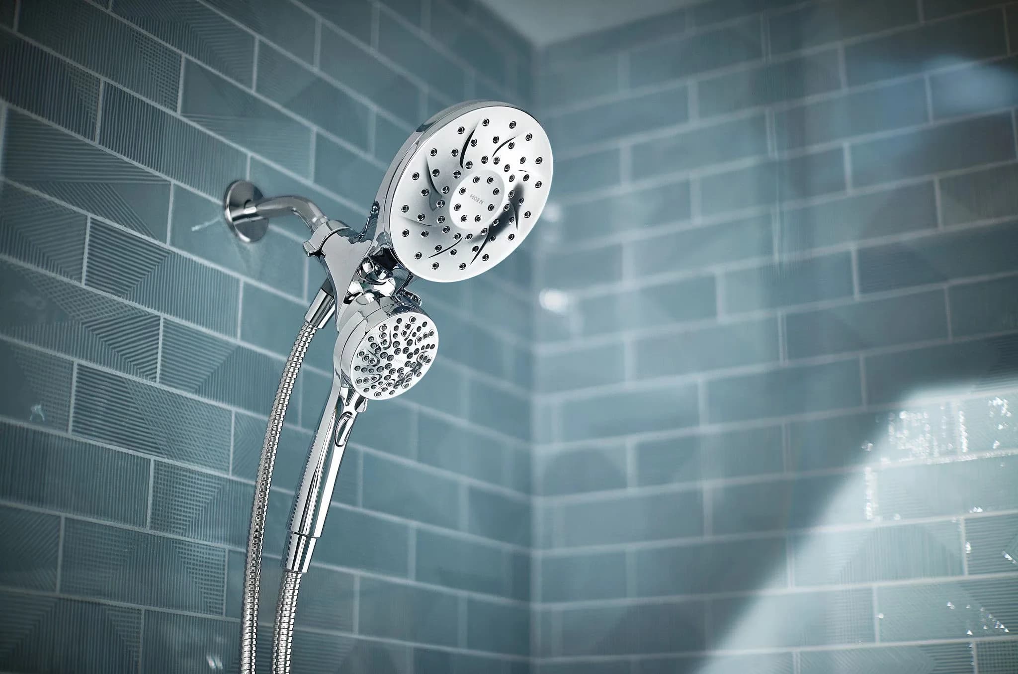 Innovative Shower Head with Easy To Install, Magnetic Docking System - Plastic, Metal Chrome Model DB7D0D
