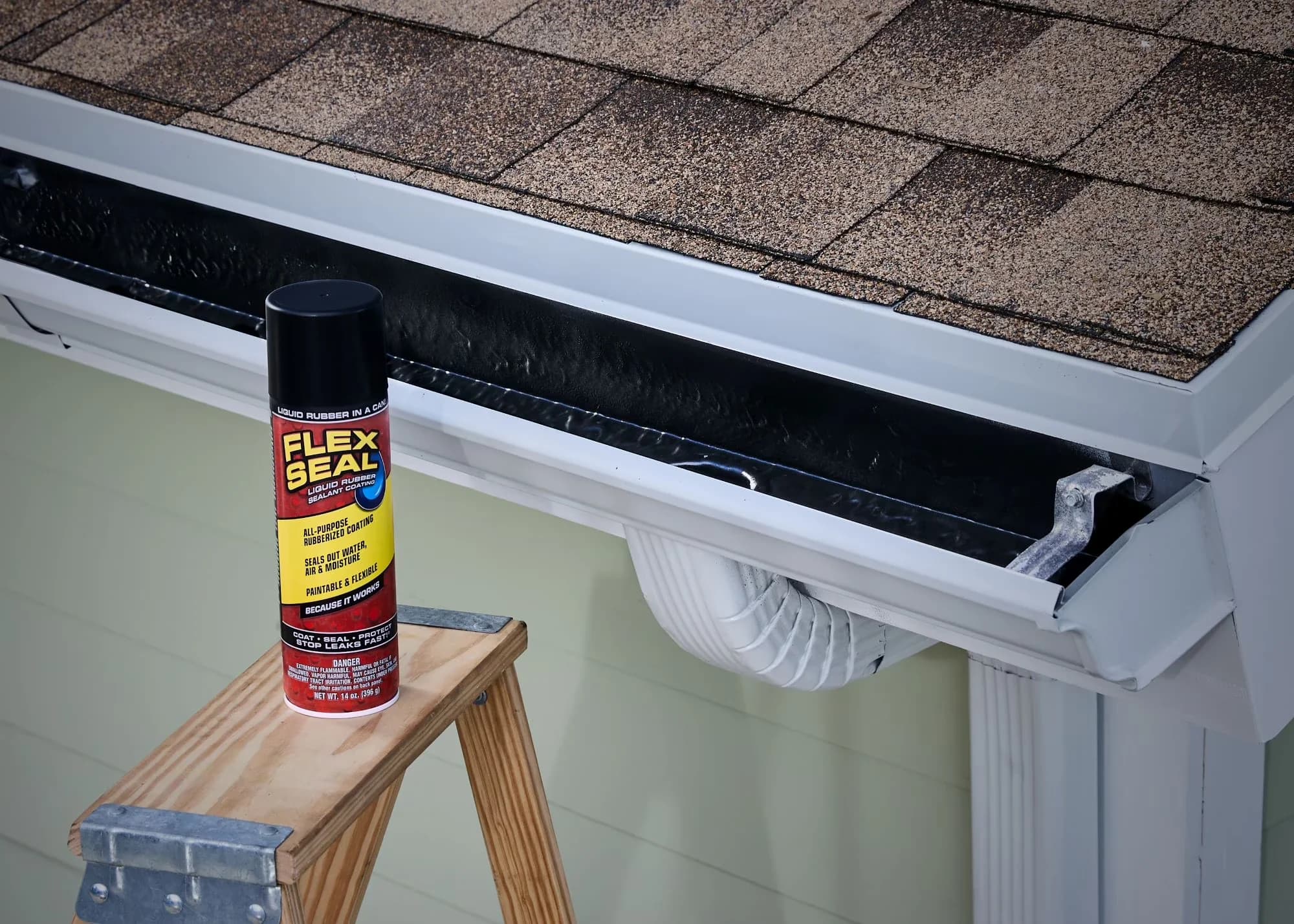 Efficient Building Material with Heavy Duty, 14 oz, Aerosol Liquid Rubber Sealant Coating - Black Rubber Model 3B7F7E