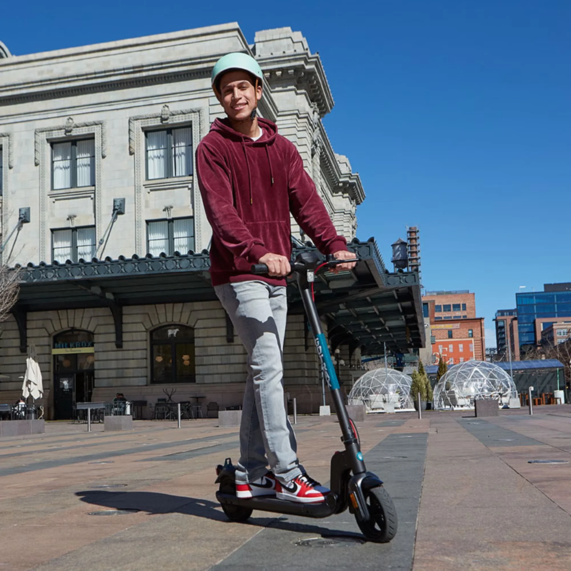 Reliable Scooter with 250W, Portable, Foldable - Aluminum Black - Space-Saving Design Model 84A0C6