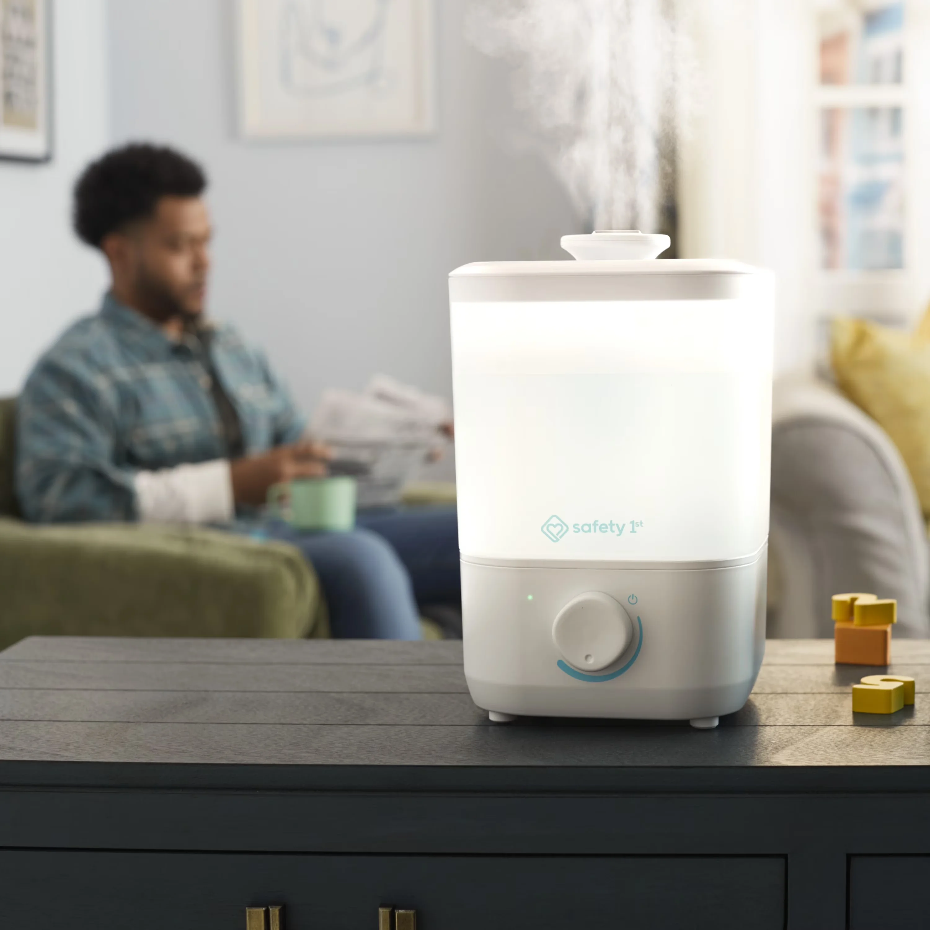 Sleek Humidifier with Empty Tank Indicator, Automatic Shut-Off - White Model 4A1965