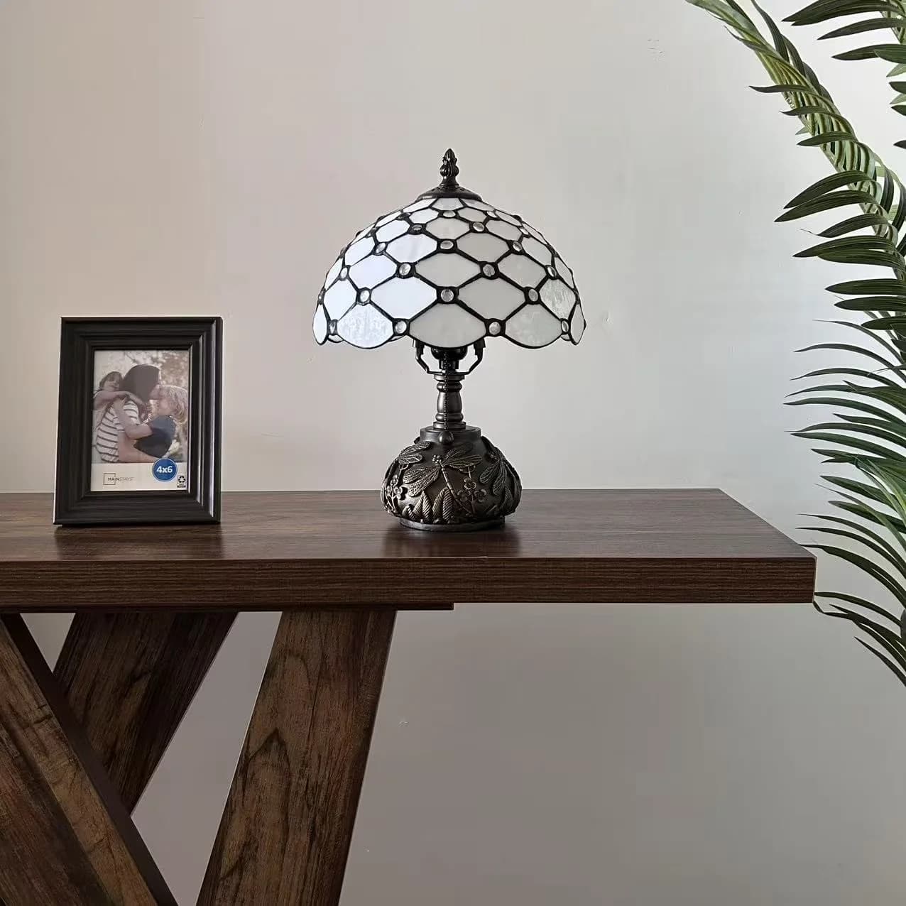 Modern Table Lamp with LED, Modern, Stained Glass Shade - Resin White Tiffany Model 9A1E01
