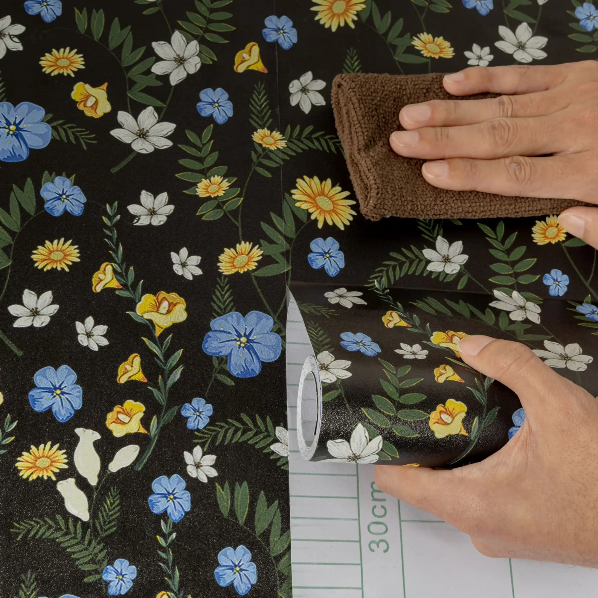 Reliable Wallpaper with Removable, Coverage: 14.5 square feet - Multicolor Pvc Model 2DF9FB