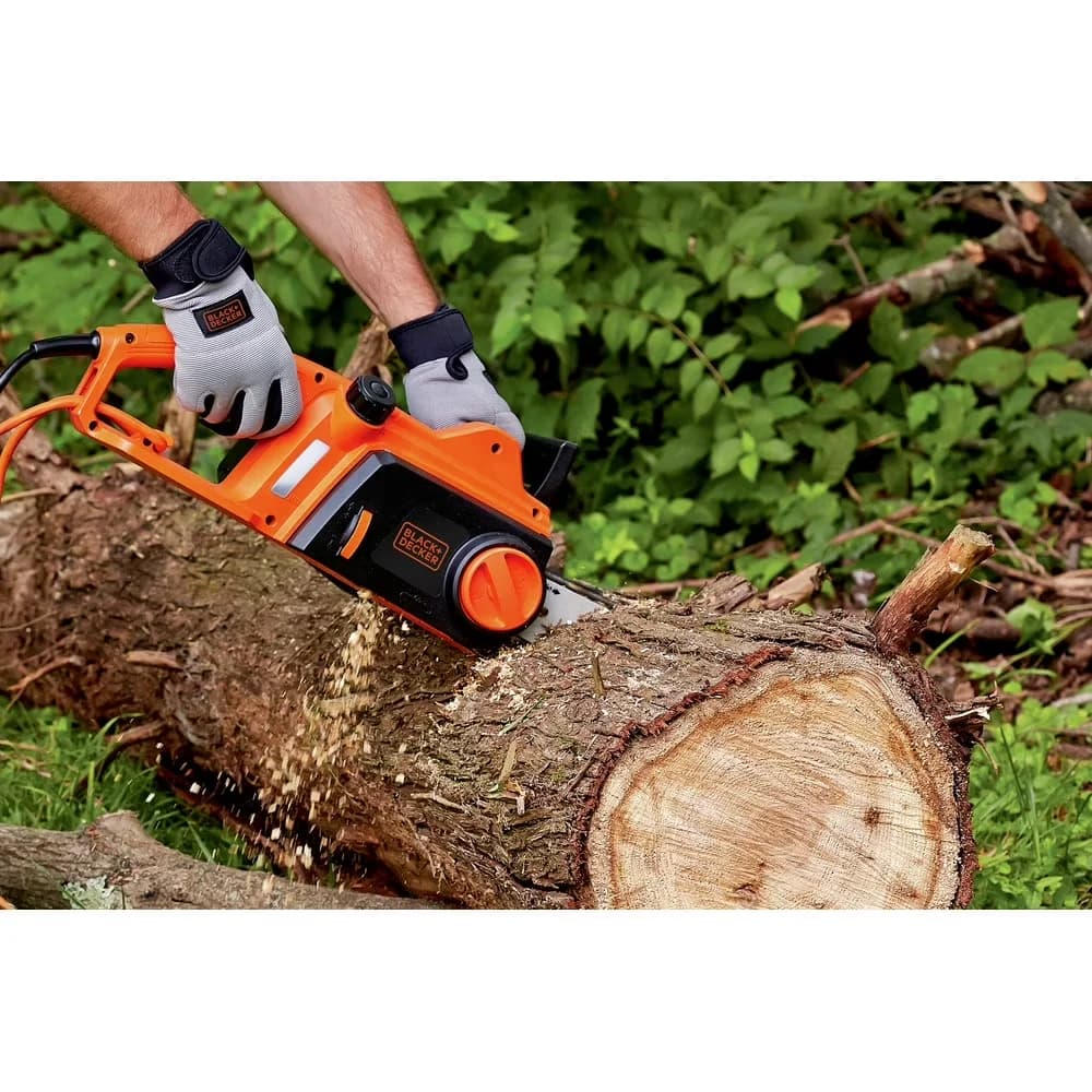 Chainsaw Compact with Tool-Less Chain Tensioning, Automatic Chain Oiler, Auto-Oiling - Black Model 3BB3E1