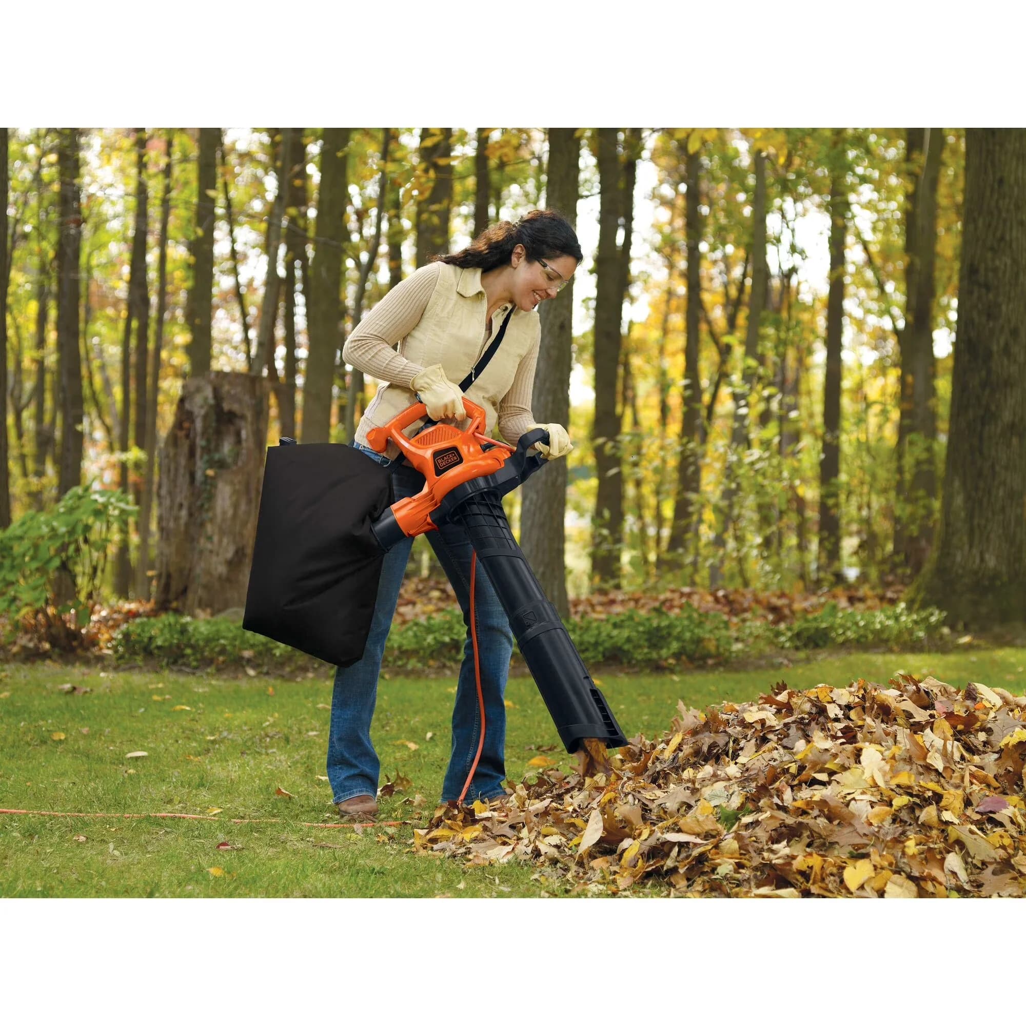 Classic Leaf Blower with 12 Amp 3in1 Electric Vacuum Mulcher - BV3600 - Ergonomic Design Model CB6358