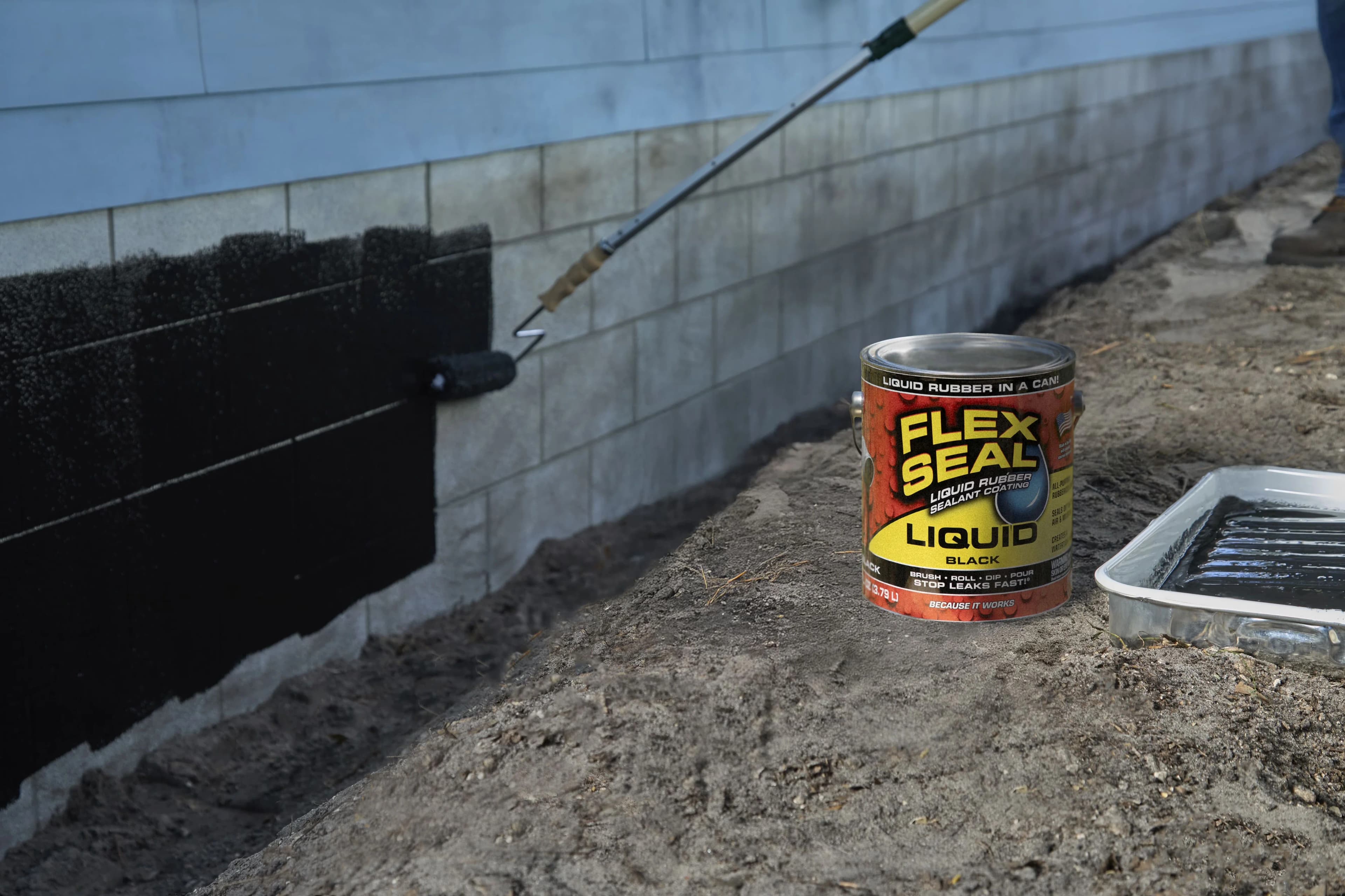 Building Material Innovative with Liquid Rubber Sealant, 1 Gallon, Black - Black Rubber Model B98BA7
