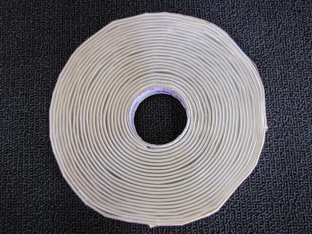 Durable Building Material - White Butyl Putty TACKY - Satisfaction Guaranteed Model 3D2D72