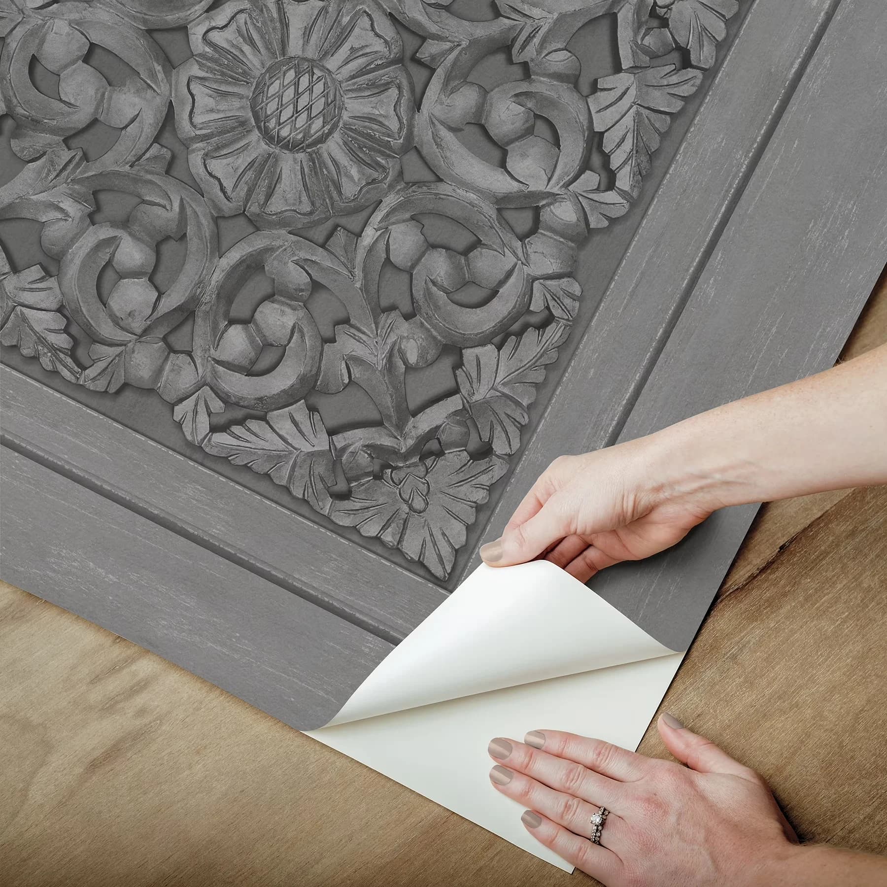 Stylish Wallpaper with Removable, Easily repositionable while installing - Pvc Grey Model EA0959