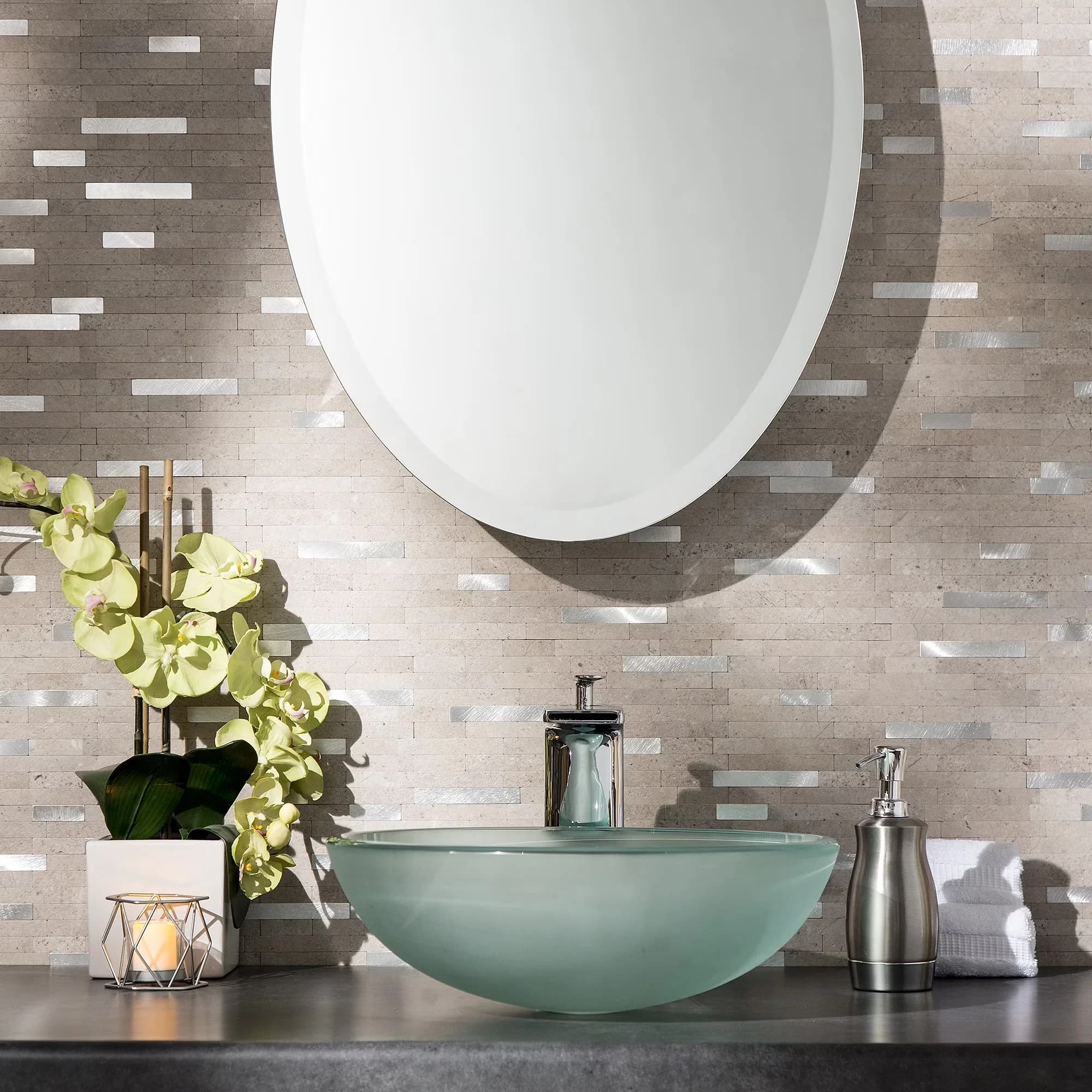 Grey Vinyl Flooring Vinyl Plank Flooring Innovative with Easy Installation, Cleans with warm, soapy water - Laminate Beige Model 782D11