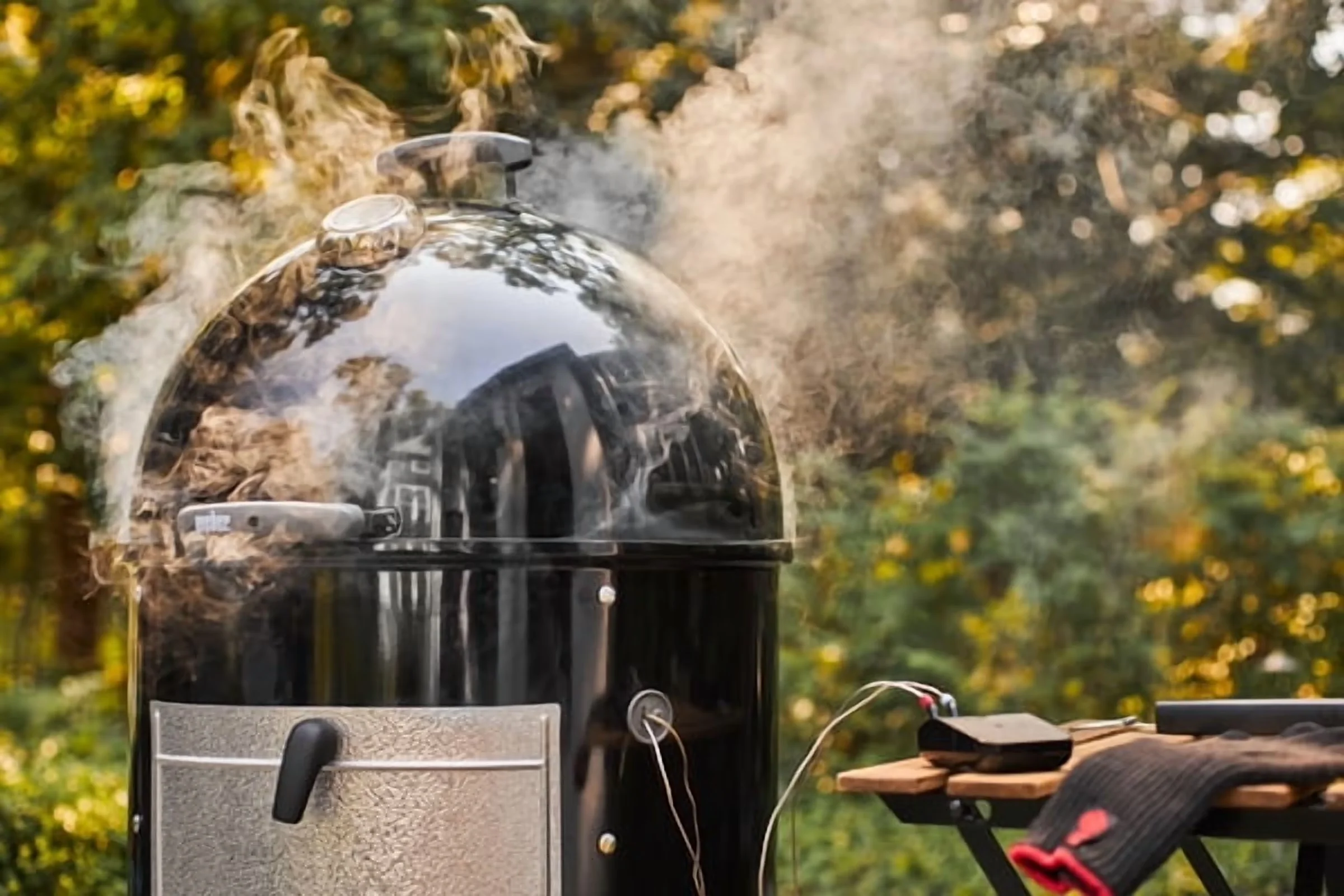 Classic Smoker with Grease Pan, Adjustable Charcoal Tray - Porcelain Enameled Rolled Steel Bowl & Lid Model 2BCA2A