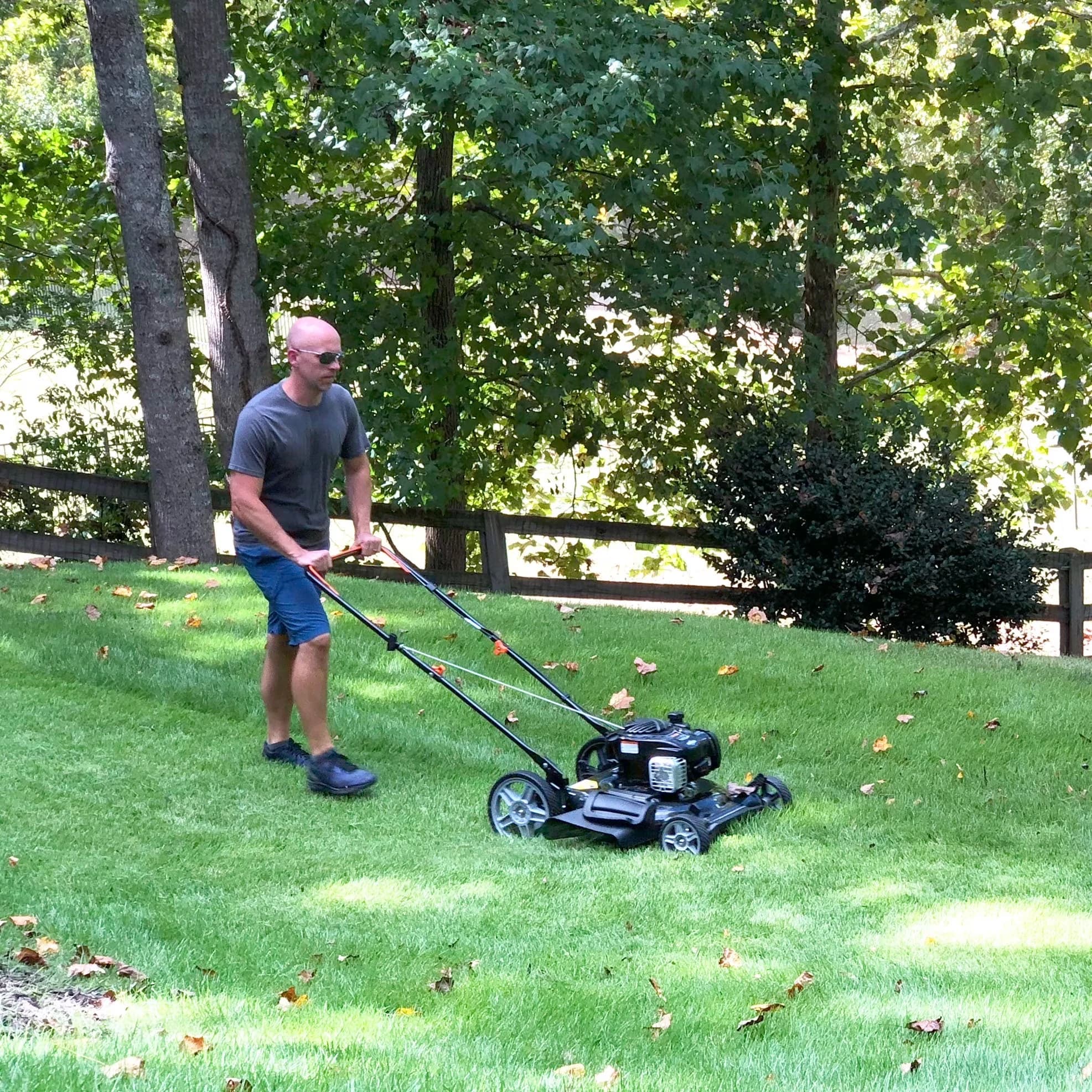 Push Mower Premium with Folding Handle, 5-Position Height Adjust, Foldable Handle - Model D89CD4