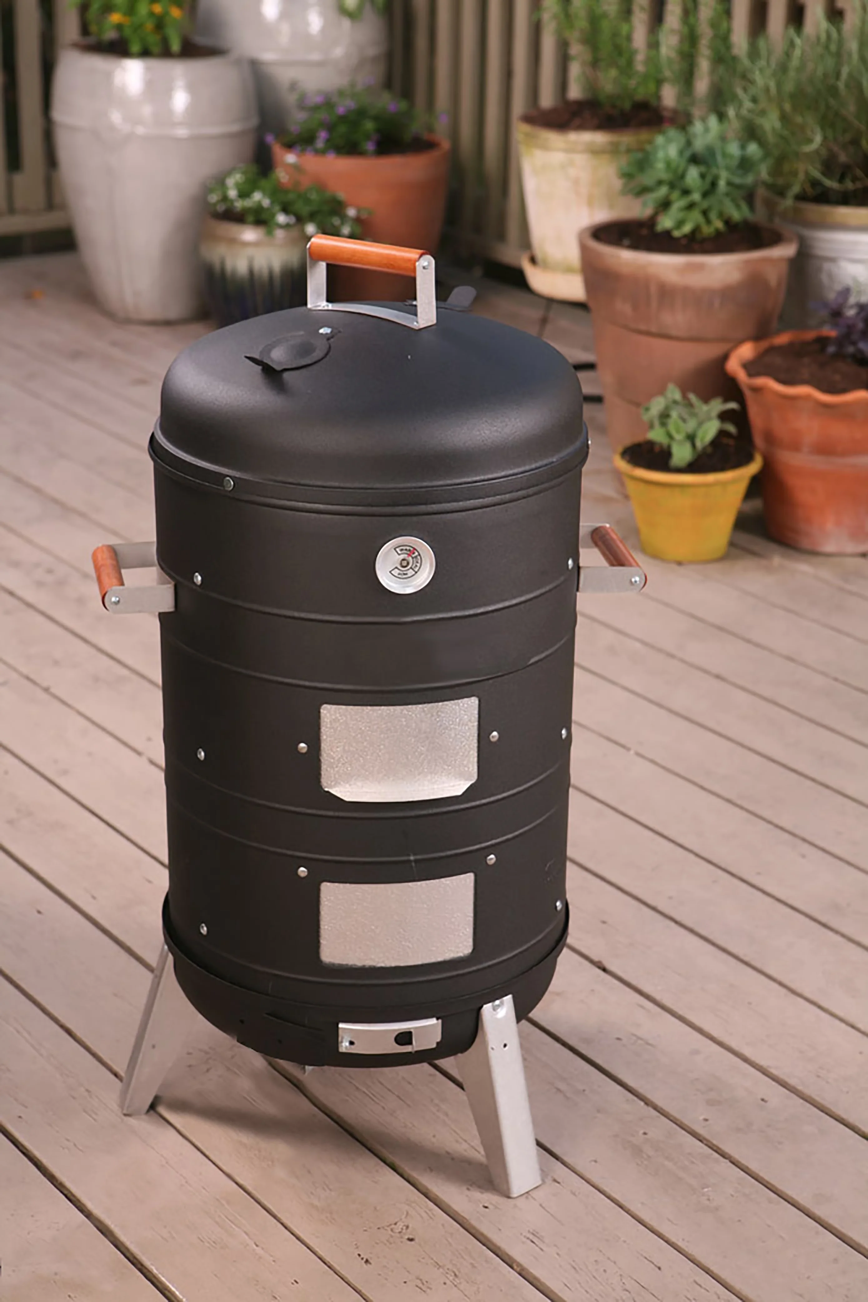 Combo Grill Essential with Water Smoker, Built-in temperature gauge - Steel Black Model 4DCB07