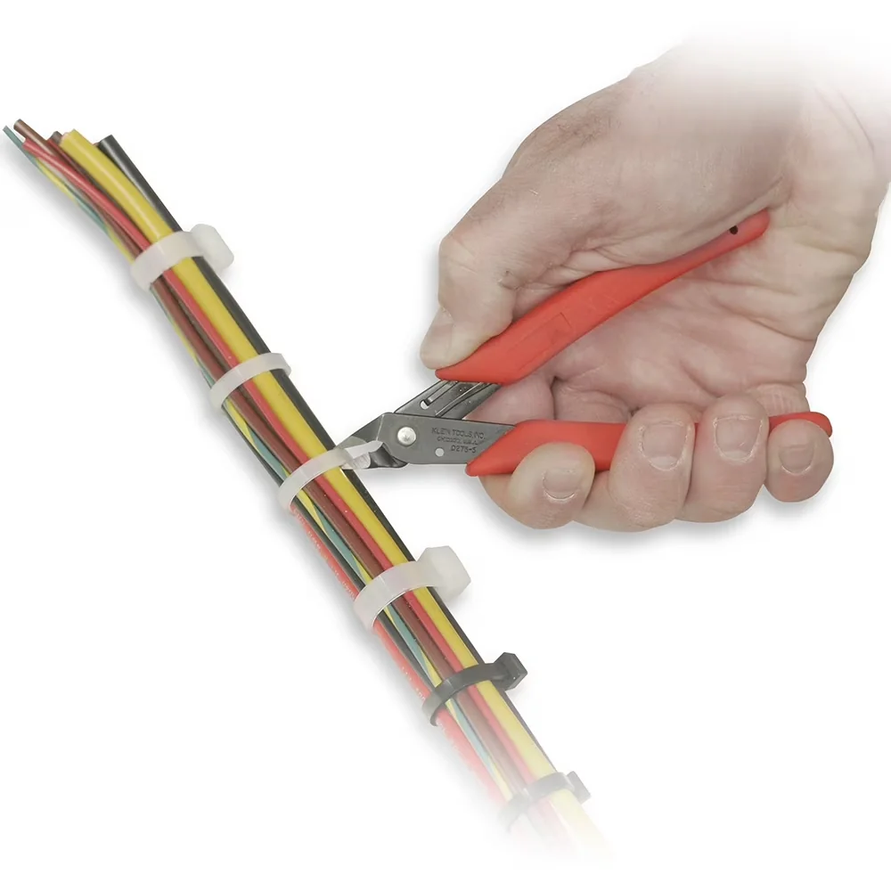 Efficient Pro Tool with Precision, D2755 Flush Cutter, Lightweight - Black 5" Model F64D96