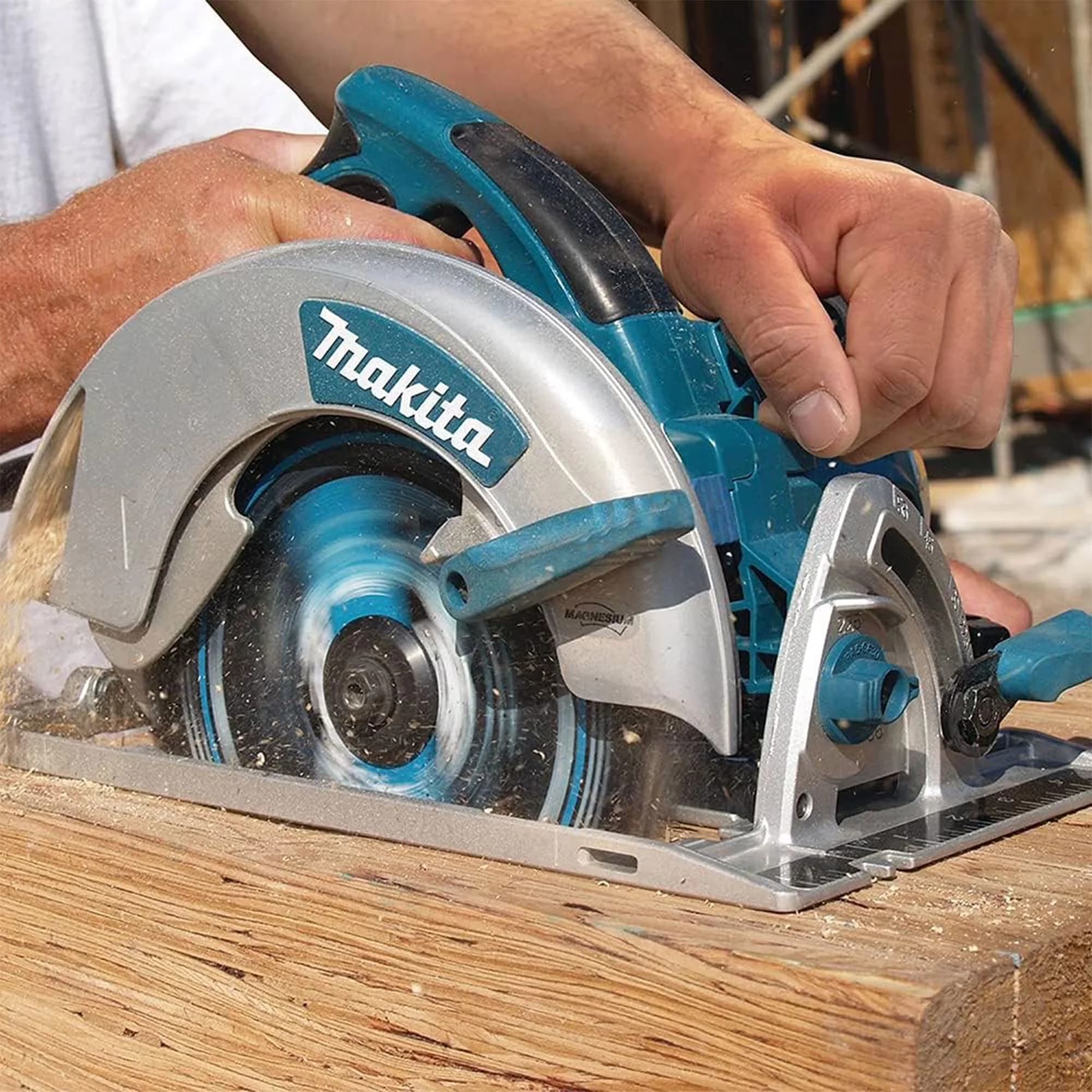 Quality Power Saw with Lightweight, 7-1/4" Magnesium Circular - Black - Residential Grade Model 42650C