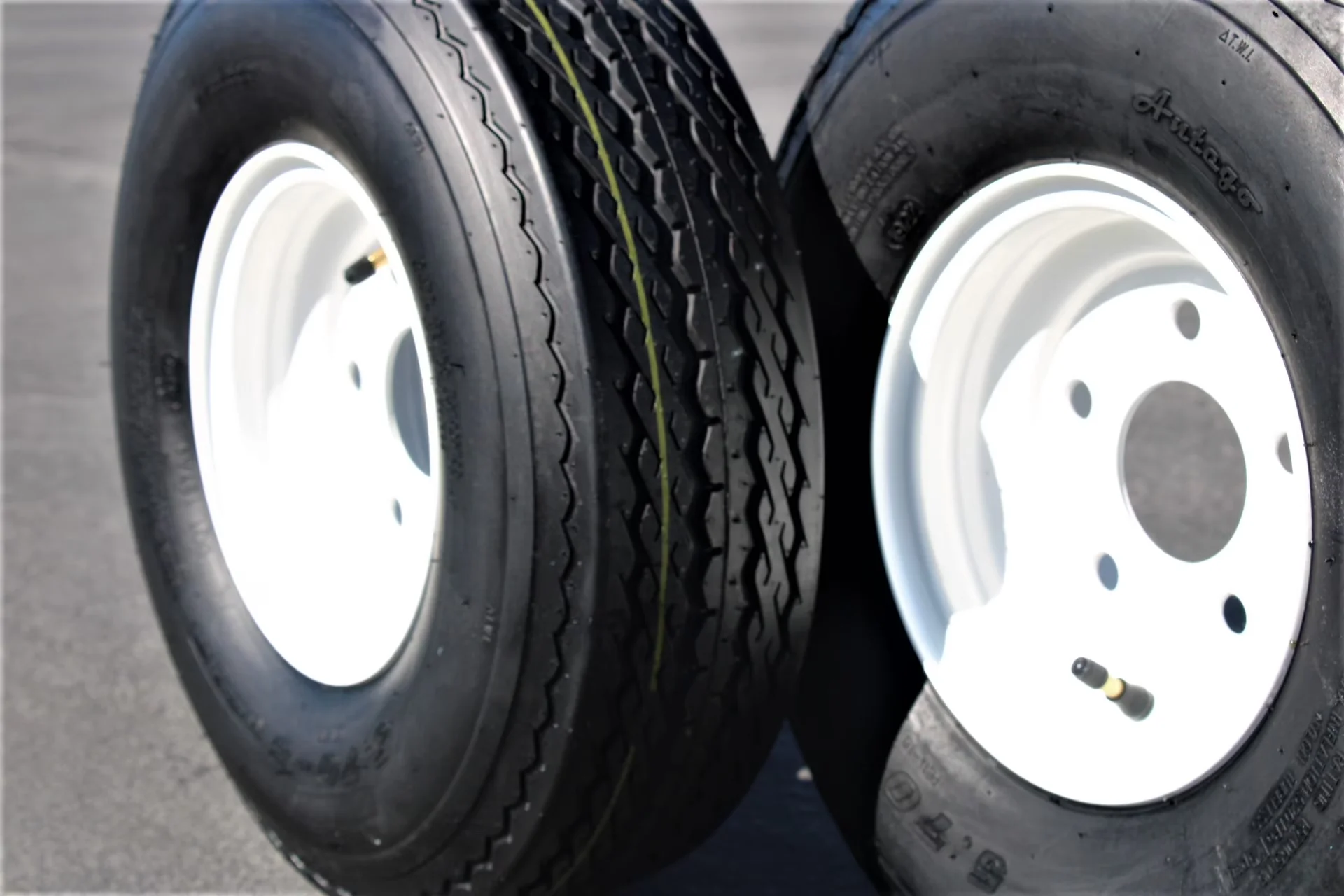 Trailer Tire Classic - 570-8 - Standard Series Model A7B814