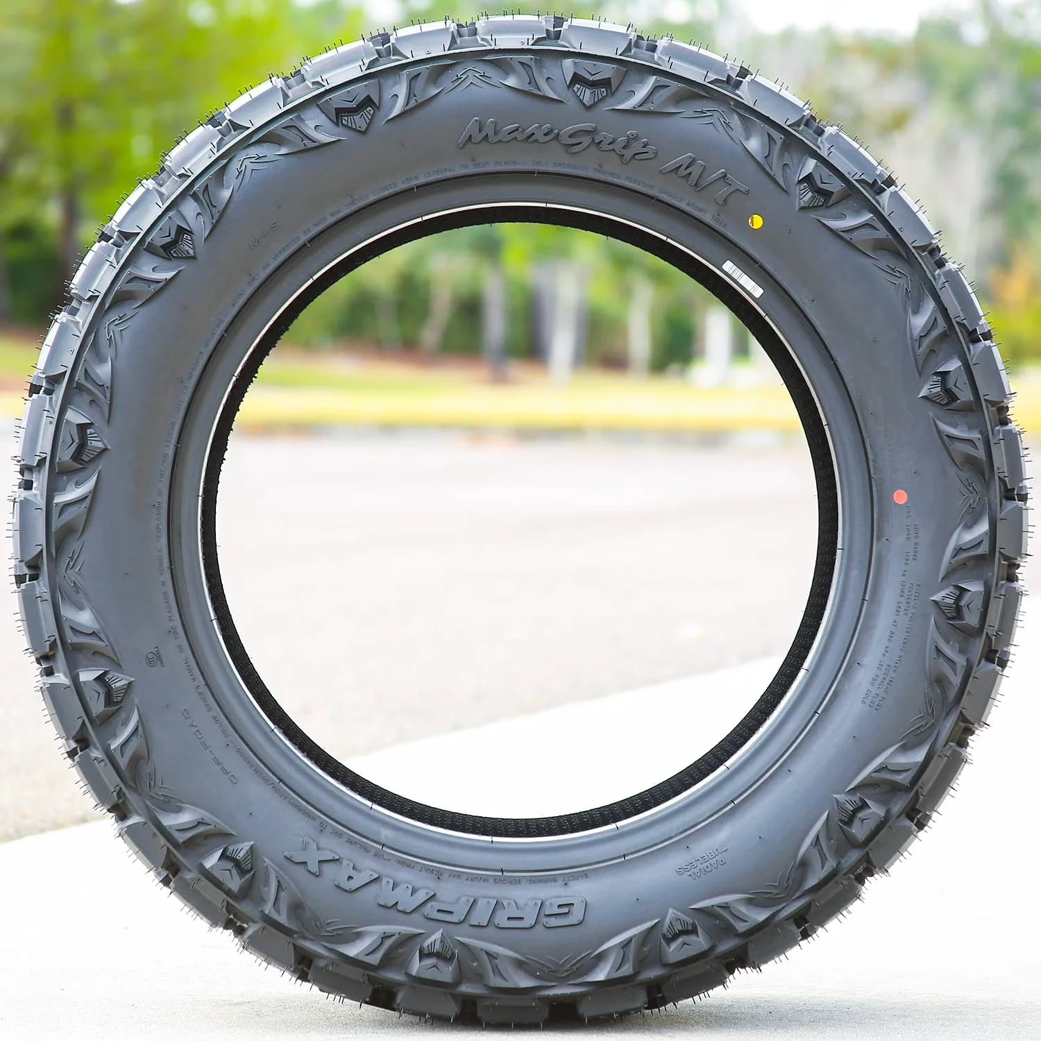 Innovative Car Tire with Low Maintenance, Wet Or Dry, All-Weather - LT35X11 Model 85D461