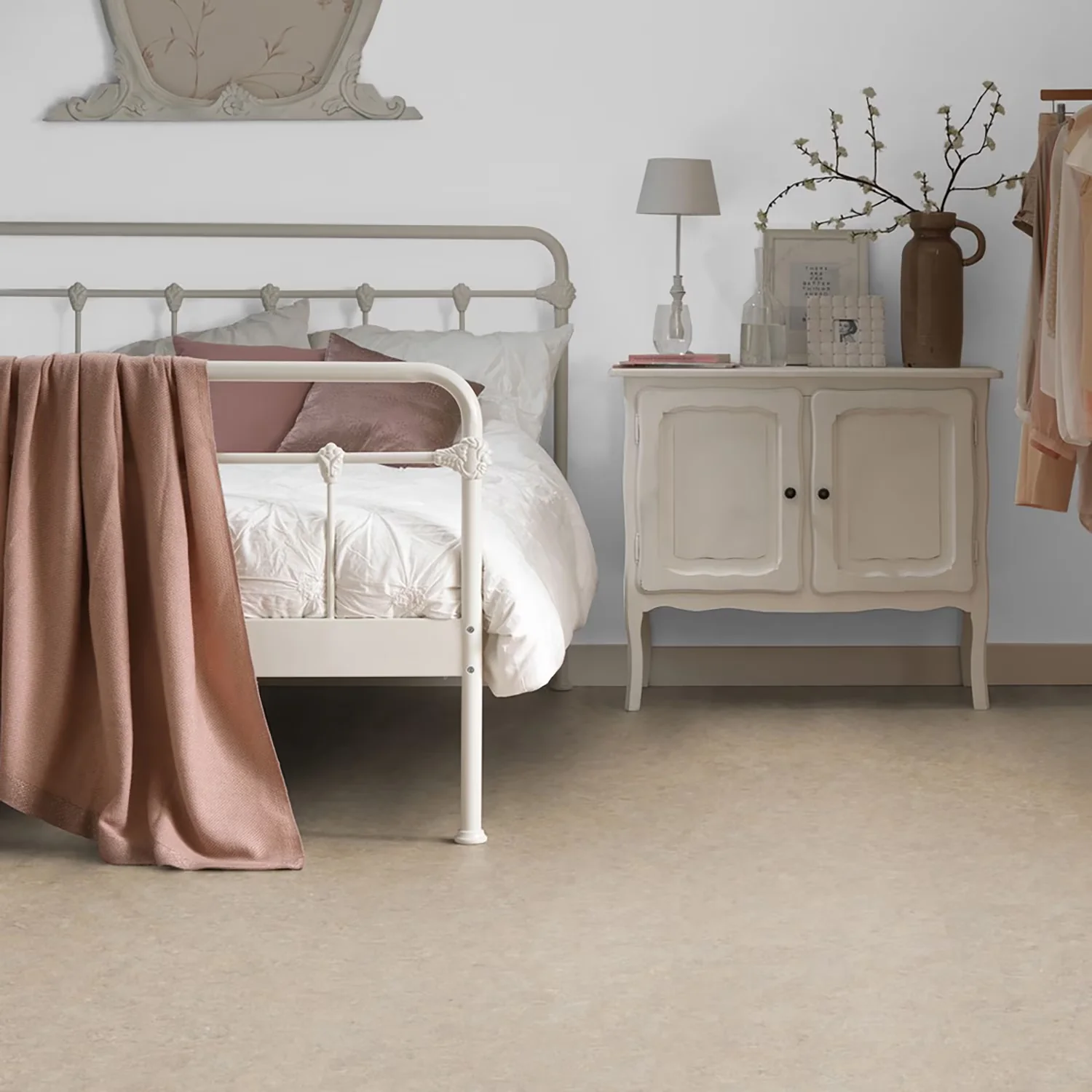 Versatile Grey Vinyl Flooring Vinyl Plank Flooring with Eco-Friendly, Waterproof, Non-Slip - Red 11.81" x 11.81" Model 192DB7