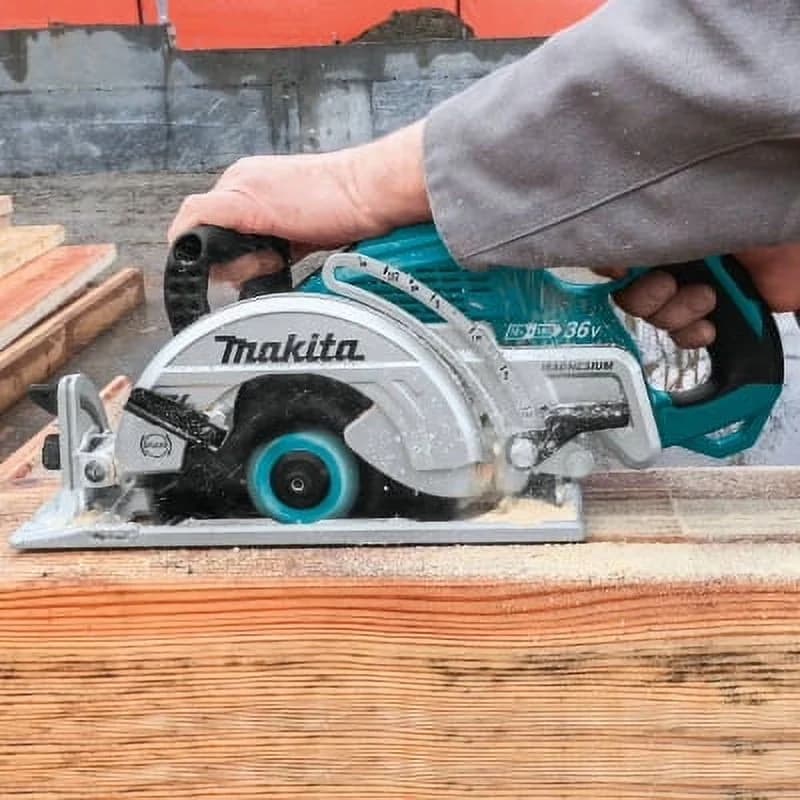 Modern Power Saw with Battery, 36V, Brushless Motor - Ergonomic Design Model 33266E