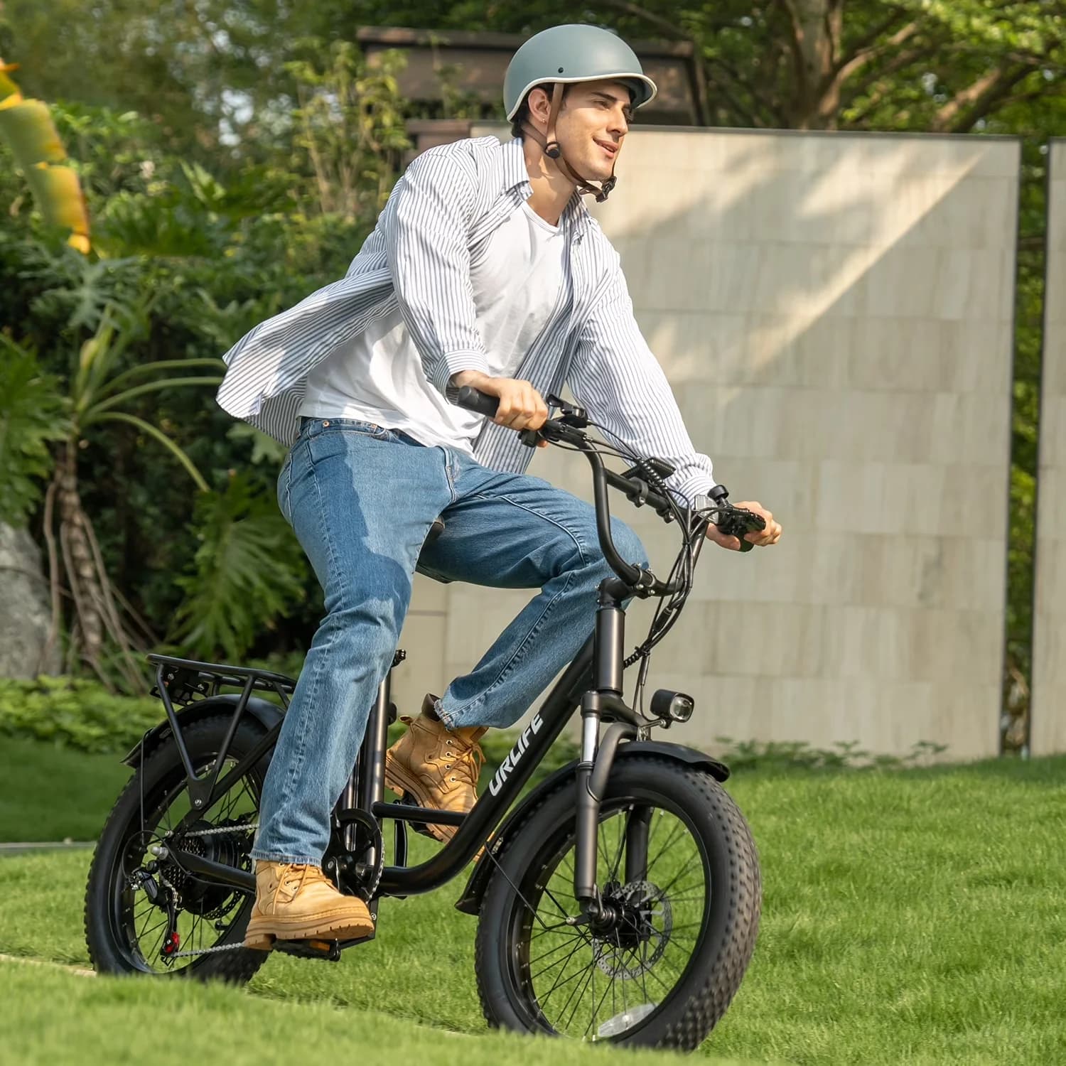 Modern Electric Bike with 750W, 48V, 3.0 Fat Tire Ebike - Black - Rustic Charm Model B50DA6