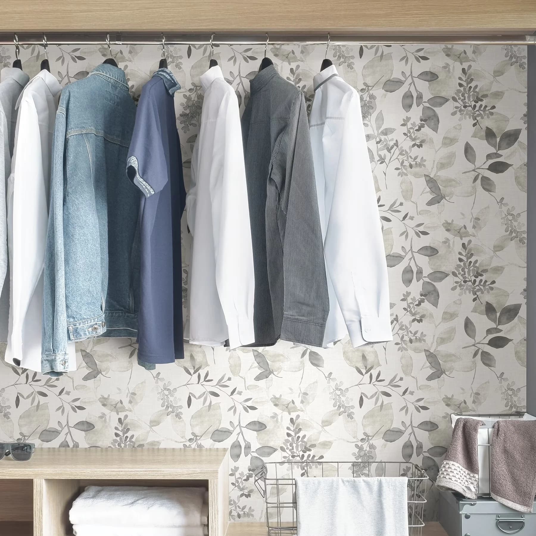 Modern Wallpaper with Removable, Ideal for rental or home decorating, 30.75 sq. ft - Gray Vinyl Model C41580