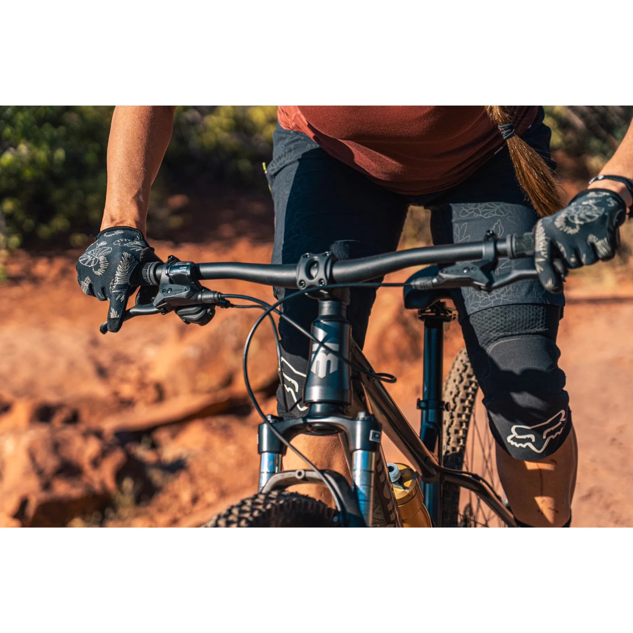 Versatile Mountain Bike with Adjustable Seat Height, Gray, Switchback Expert - Gray Model BA4167