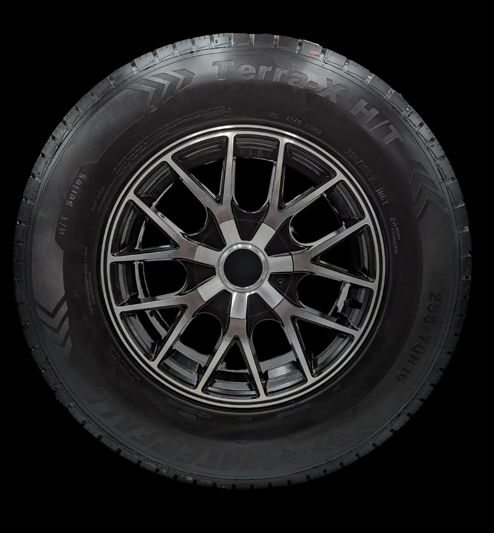 Classic Car Tire with Size: 235/65R18 - Universal Fit Model 8E5A32