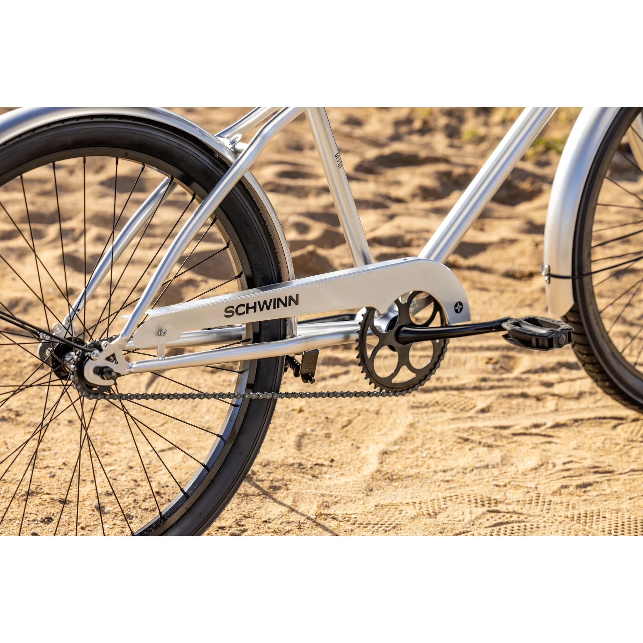 Innovative Cruiser Bike with Adjustable Seat Height, Retro fenders guard from splashes - Silver Model B7EE7D
