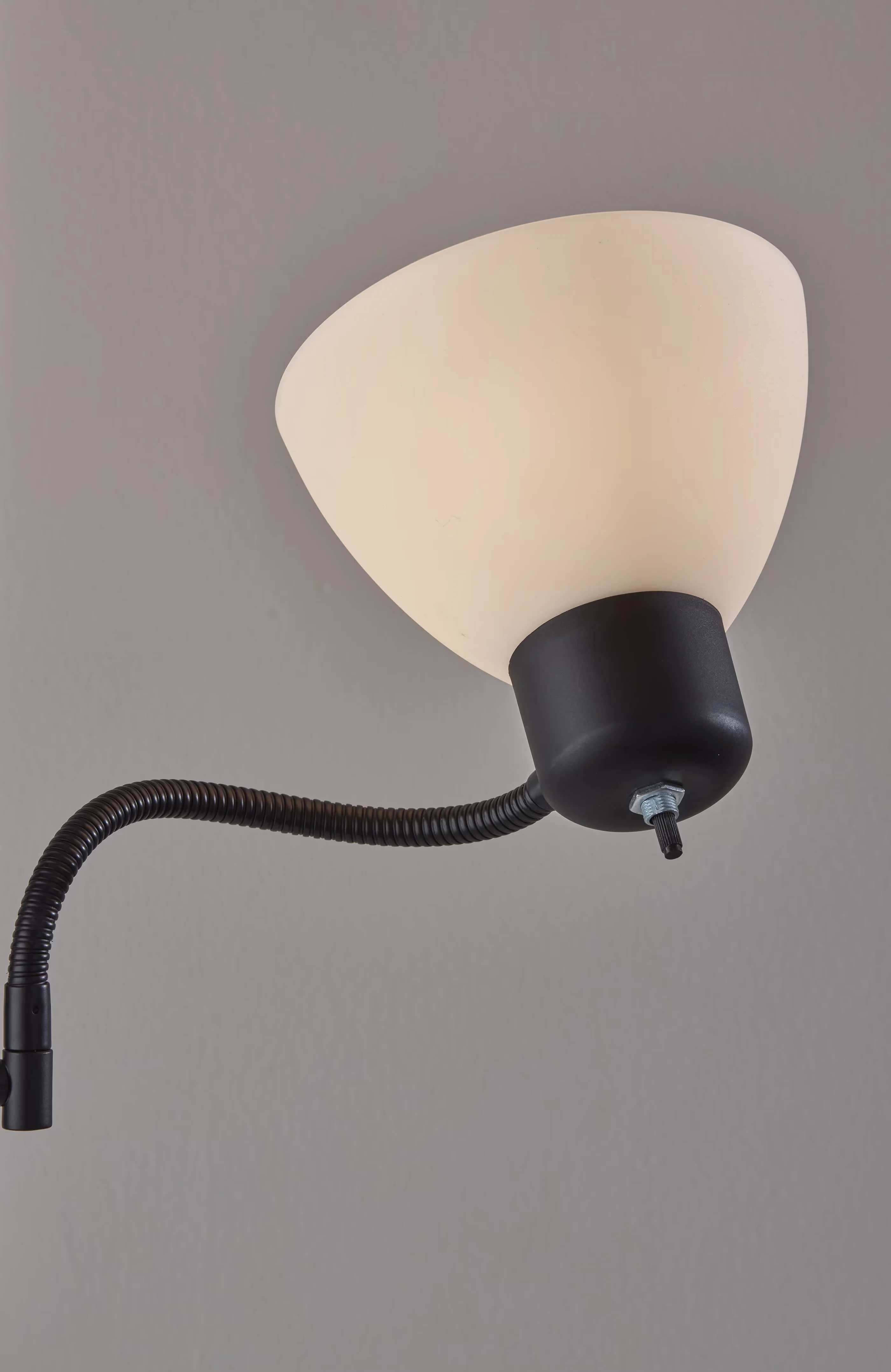 Versatile Lamp with Incandescent, Multi-Head Lamps, 72" Black Combo Floor - Plastic Black Model 3535C2