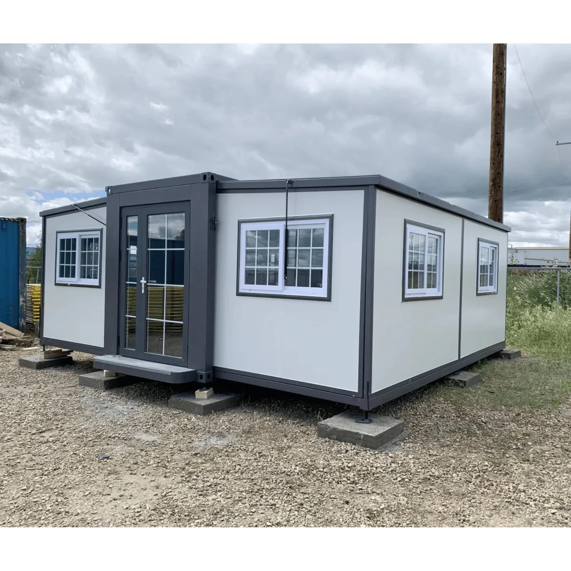 Shed Professional with Uv Resistant, Rust Resistant, Lockable Door - White Q235 Galvanized Steel Frame, Steel Roof, Zinc-Coated Base... Model CB8008