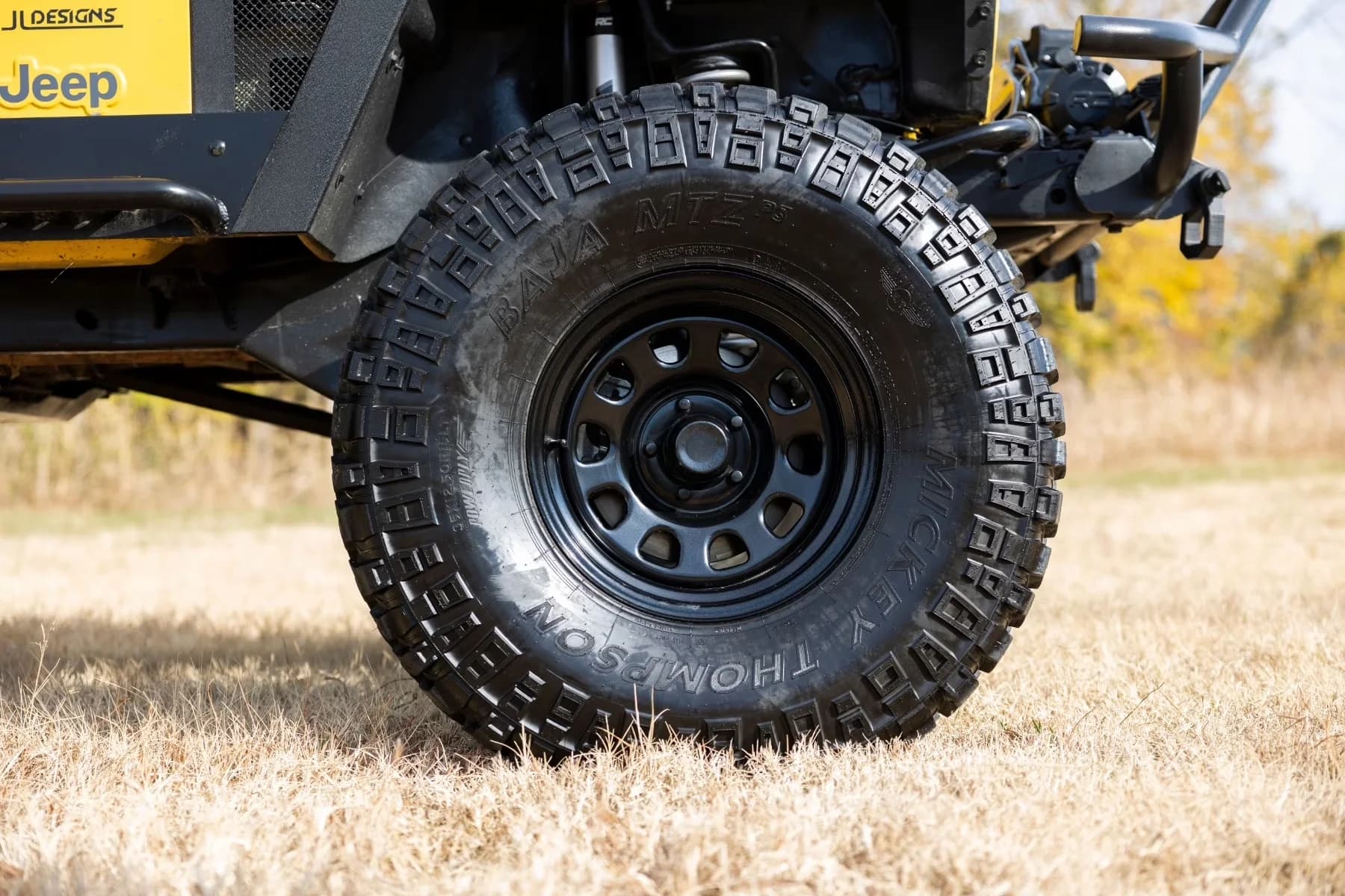 Wheels And Rim Innovative with 10-slot D-window design., Durable steel construction. - Steel Black Model E02B4D