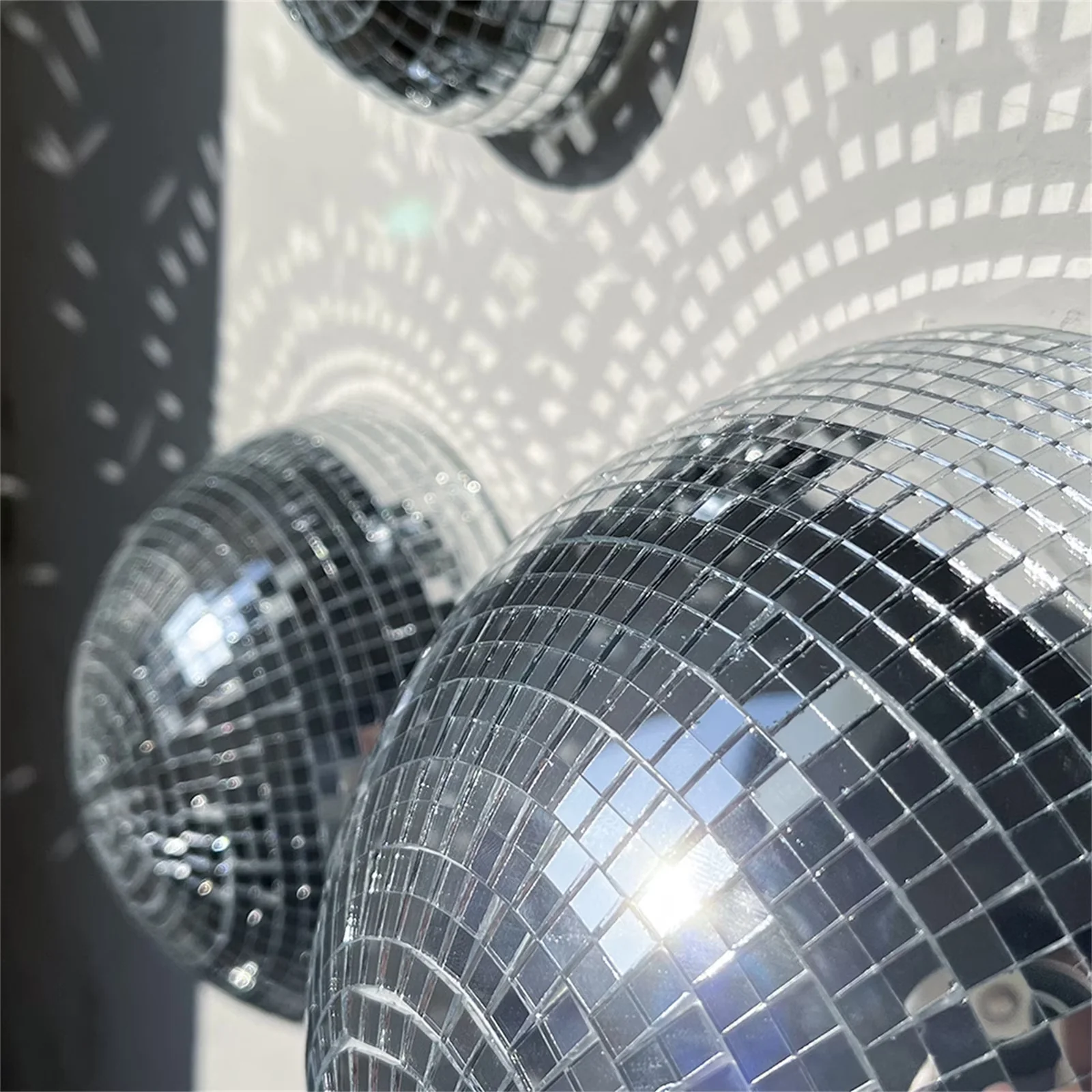 Compact Novelty Light with Stain Resistant, Fade Resistant - Silver for Party Model F81D6D