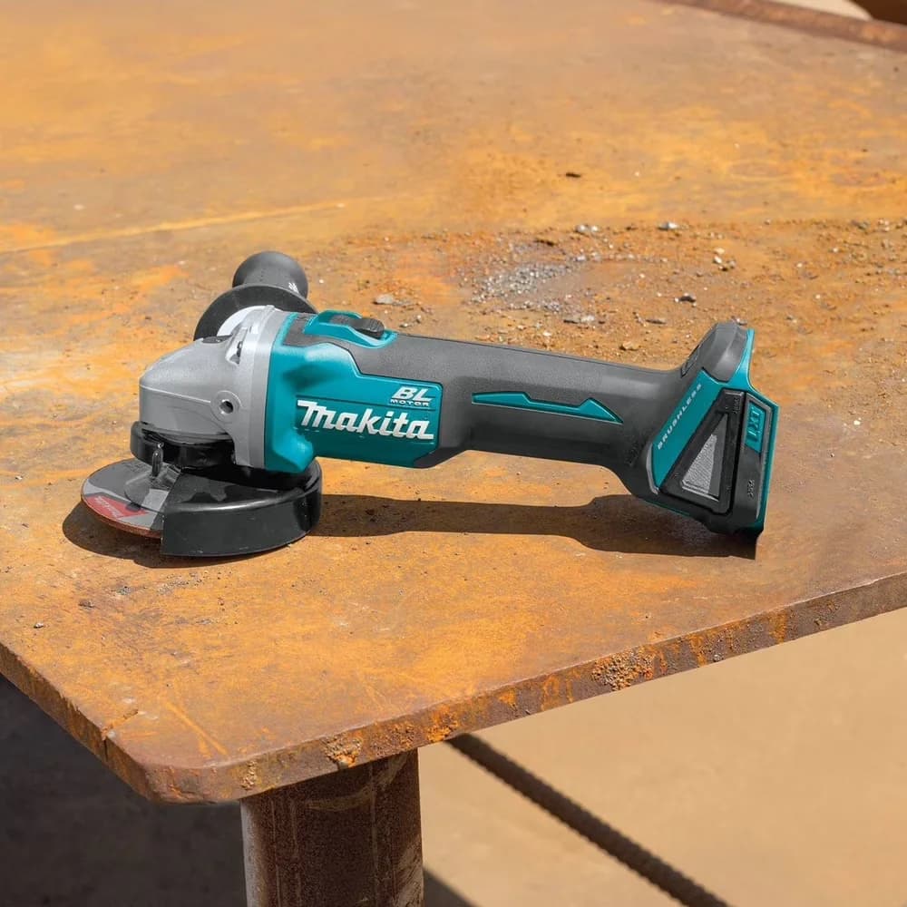 Innovative Woodworking with 18V, Variable Speed, Color Blue/Black - XAG04Z Model 159DB4