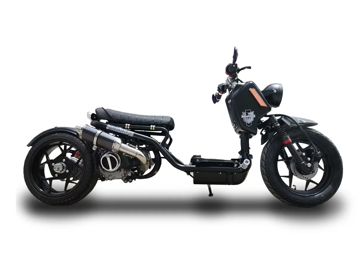 Scooter Stylish with Headlights, Assembly Instruction Not Included - Metallic White Model 3A13D3