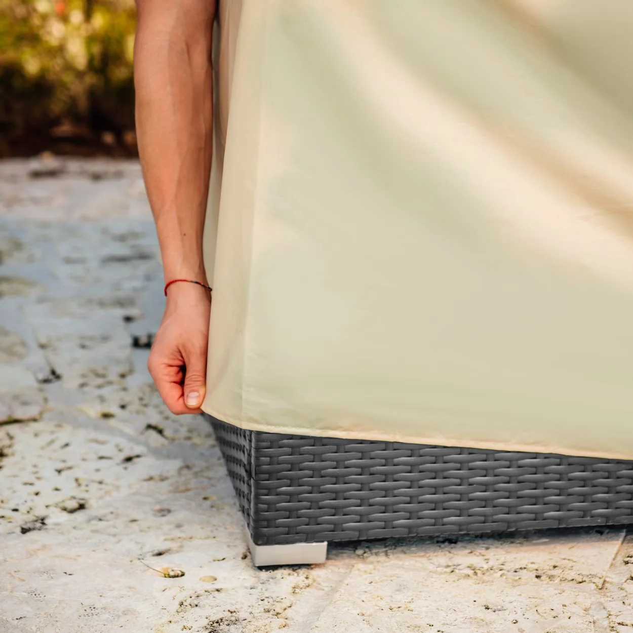 Outdoor Heating Compact with Weatherproof, 3kgs lava rocks, Electronic ignition - Rattan 43" Model 562439