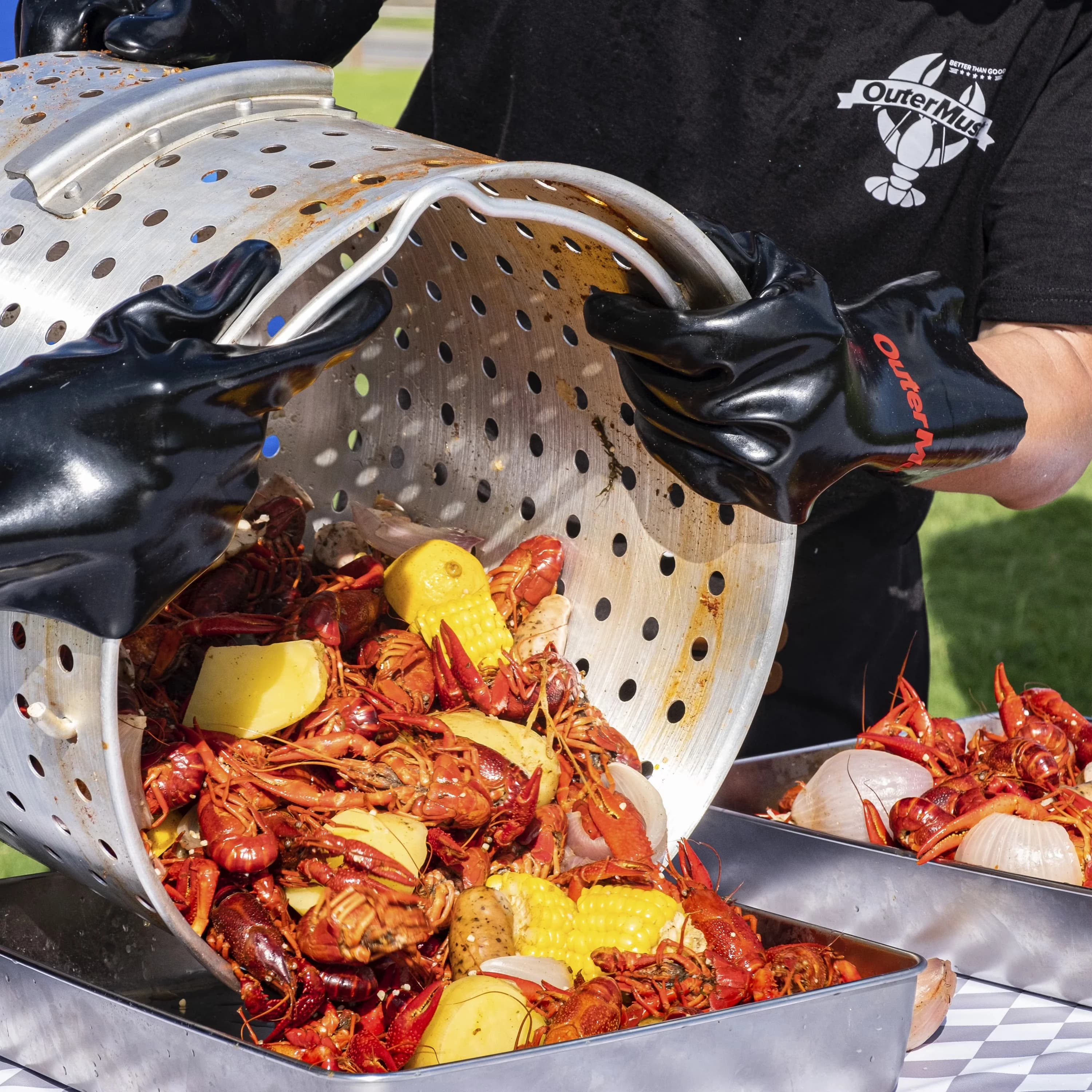 Durable Outdoor Fryer with 110000 BTU, Adjustable Regulator, 110000 BTU Aluminum Crawfish Boiler - Silver Aluminum, Steel, Stainless... Model 5E8346
