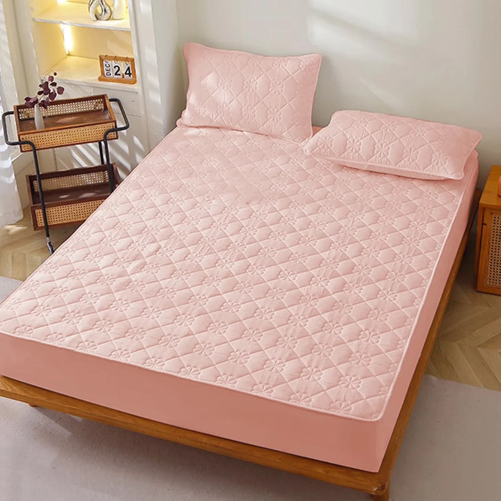 Durable Moving with Waterproof, Elastic Rubber Band, Queen(47.4 x 78.7 in) - 100%Polyester Pink Model C78FCF