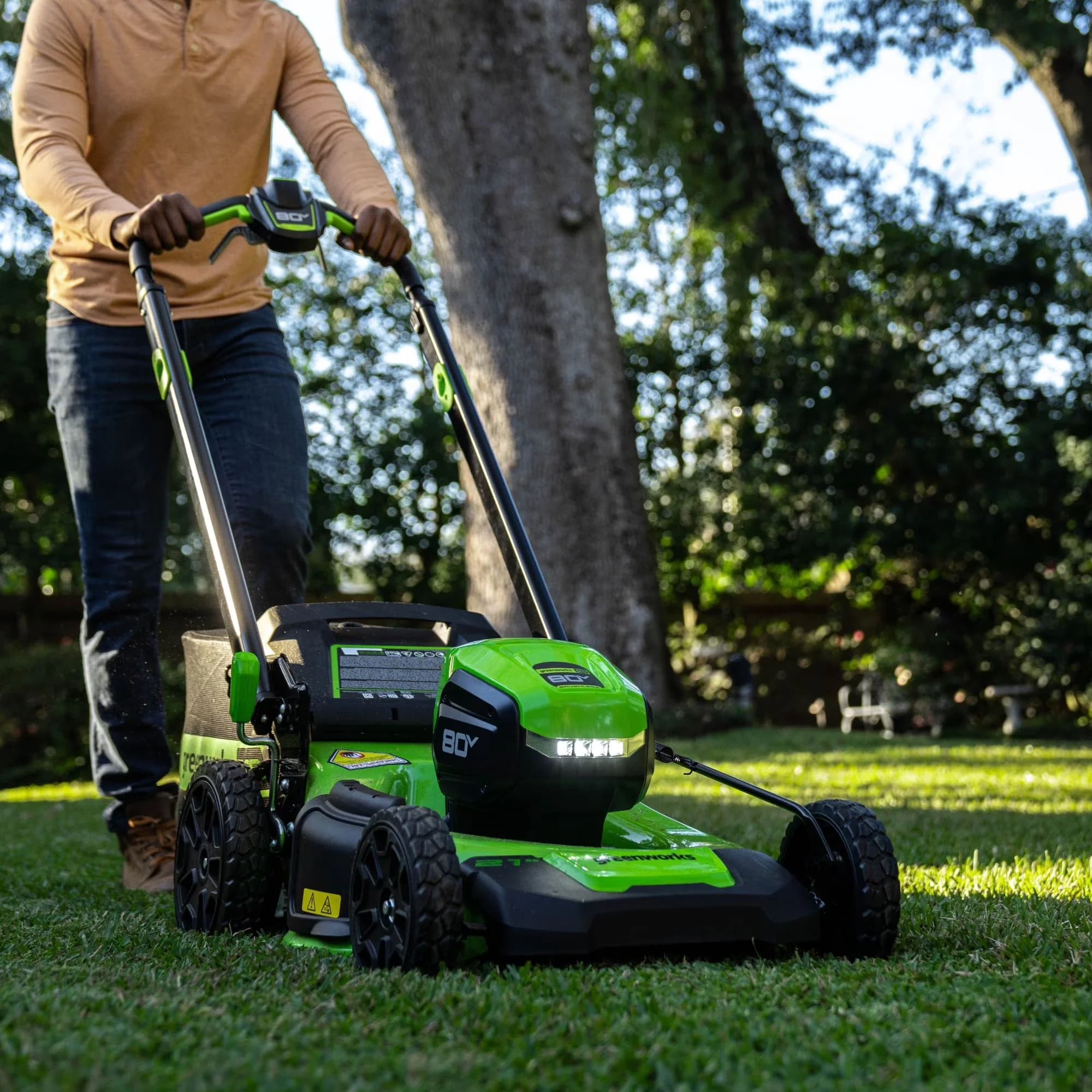 Sleek Push Mower with Battery, 80V - Green for Home and Office Model 458F9E